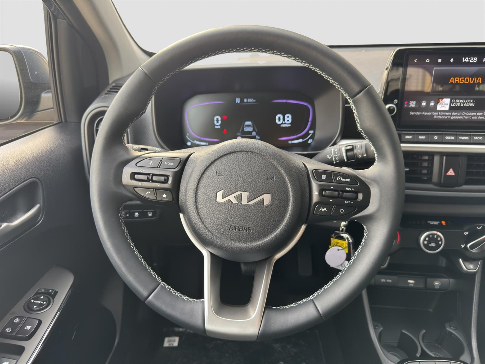 listing desktop thumbnail image 9