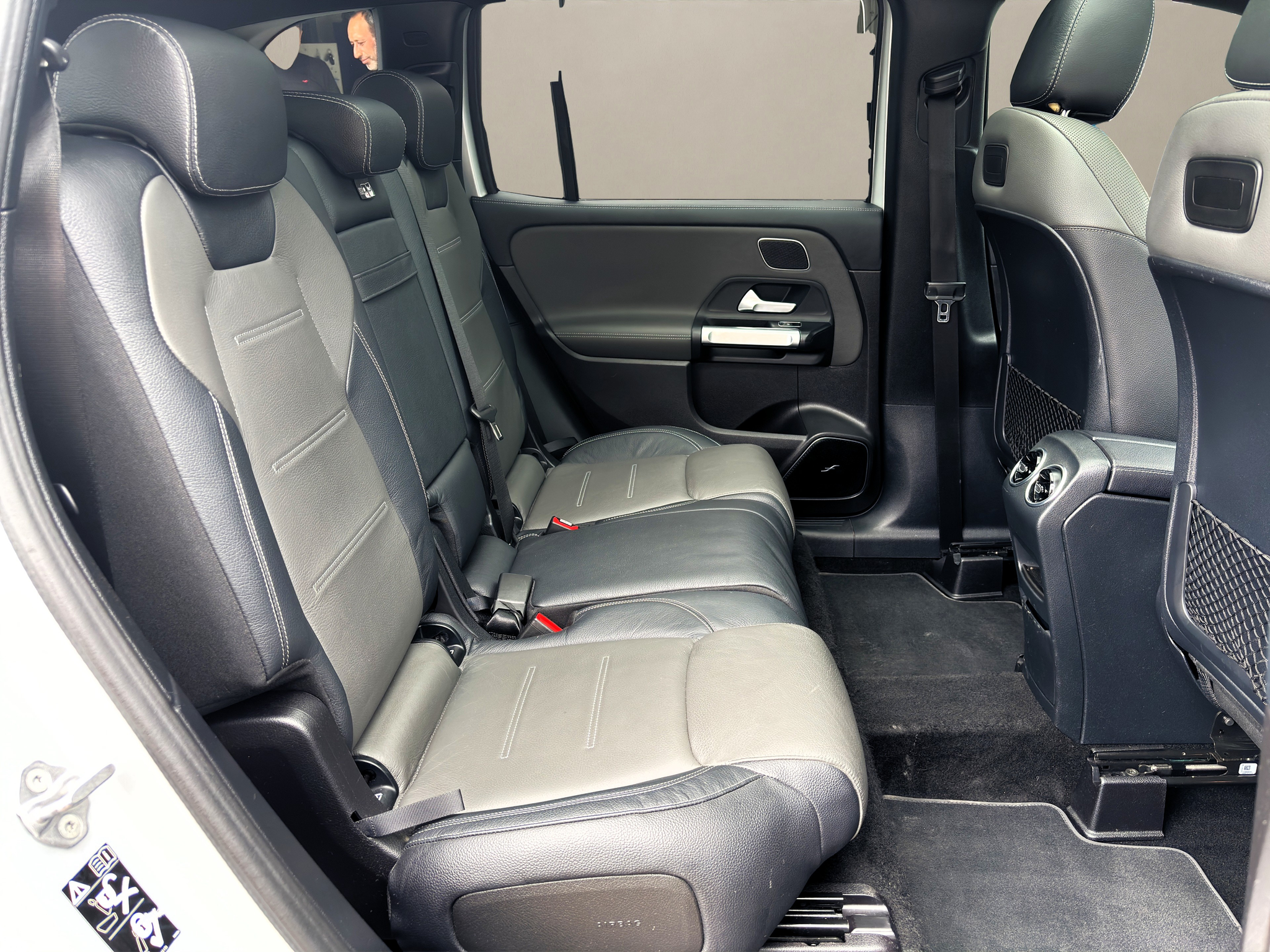 listing desktop thumbnail image 14