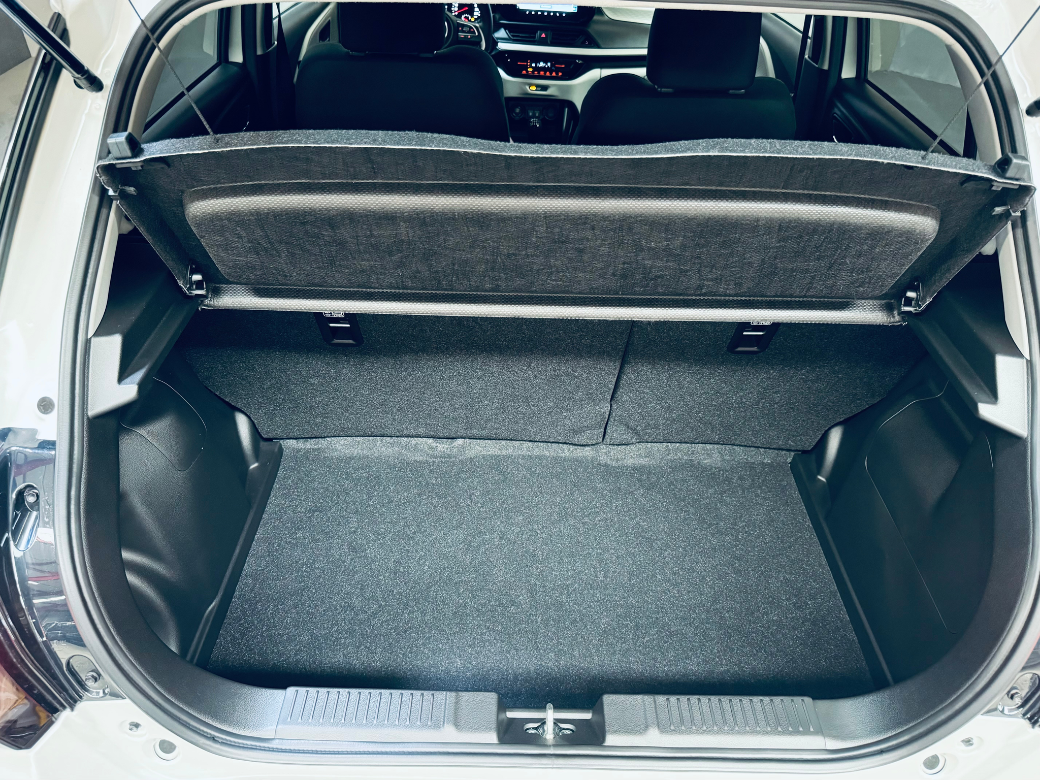 listing desktop thumbnail image 14