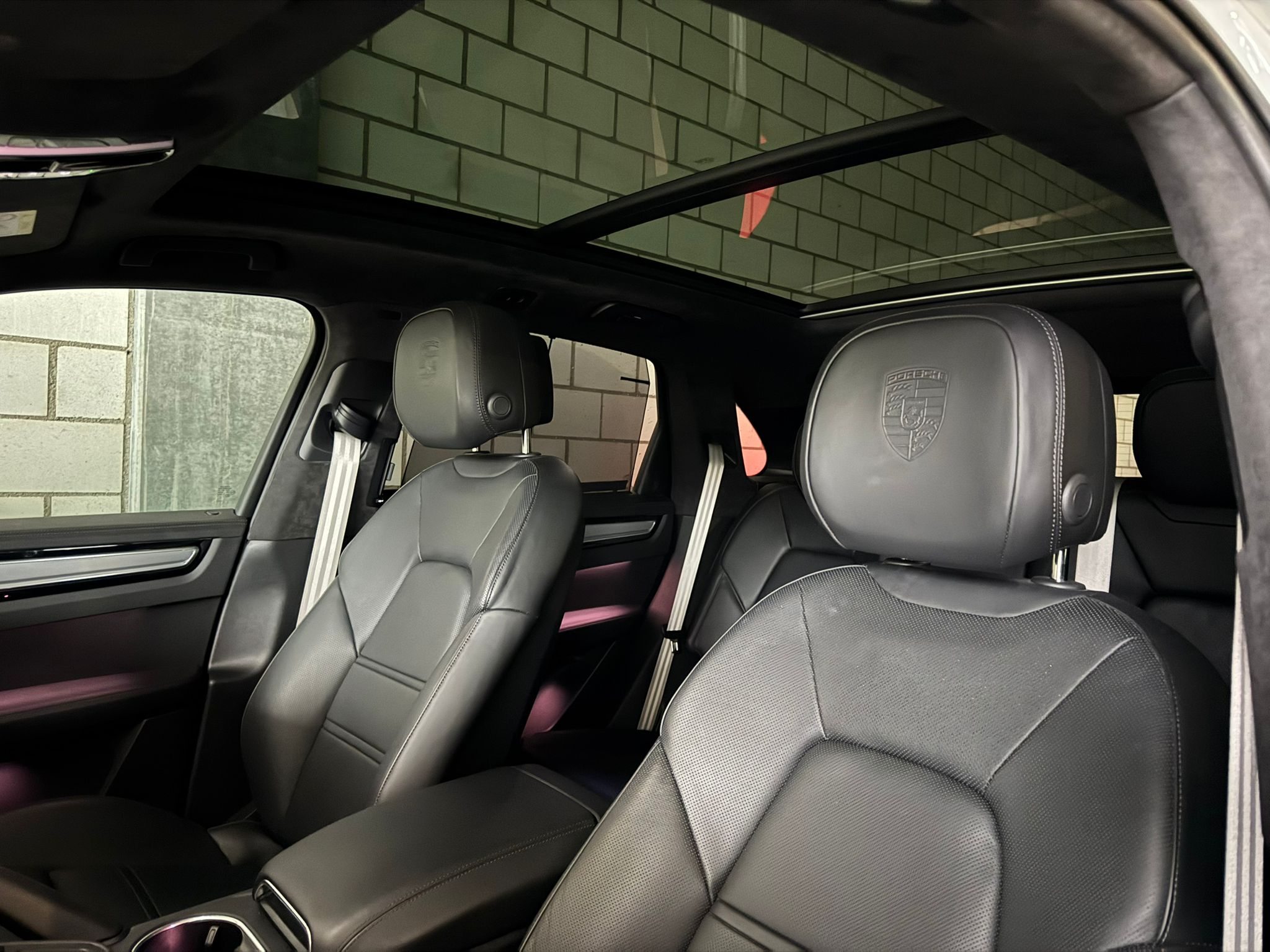 listing desktop thumbnail image 5