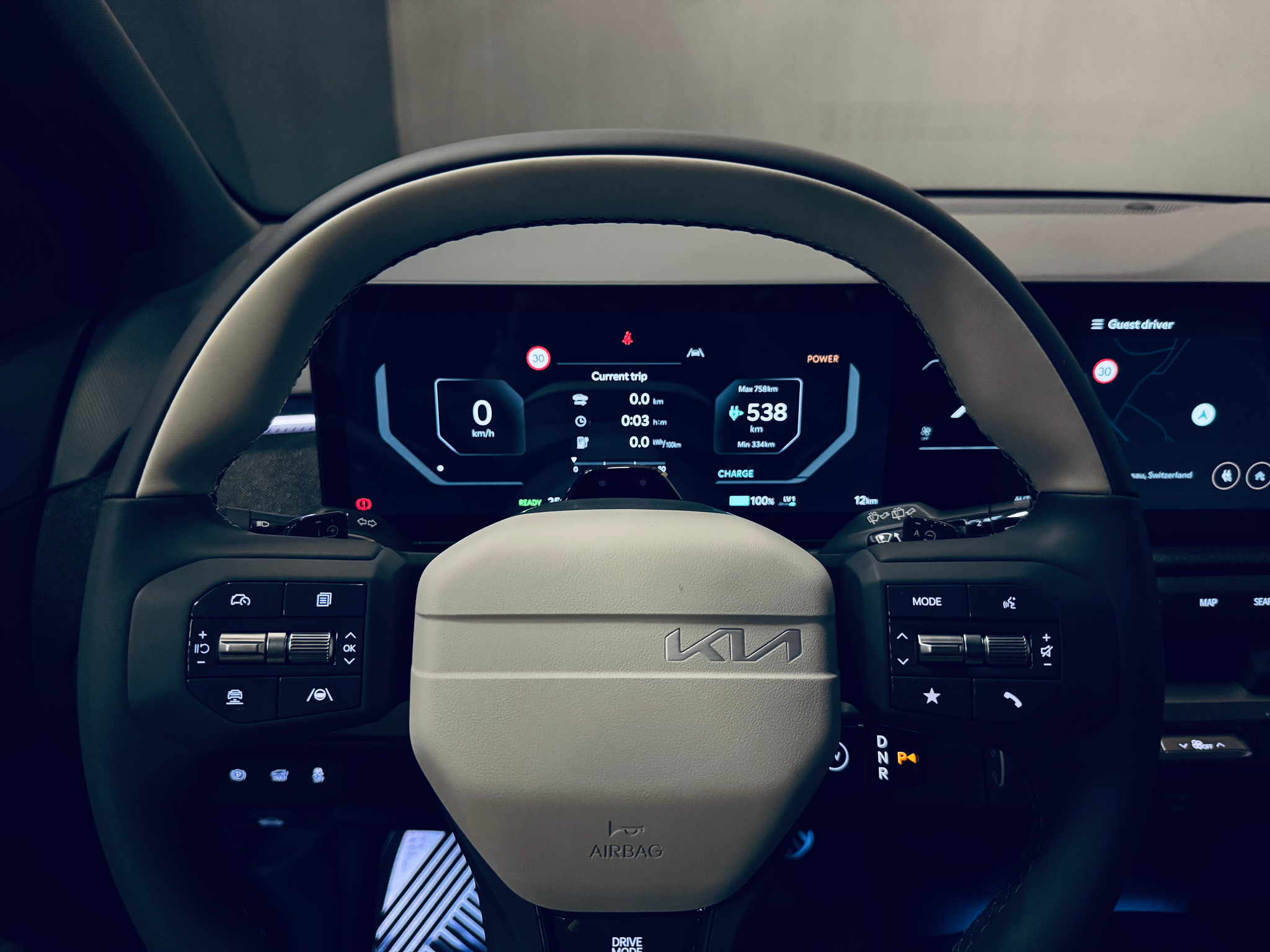 listing desktop thumbnail image 17