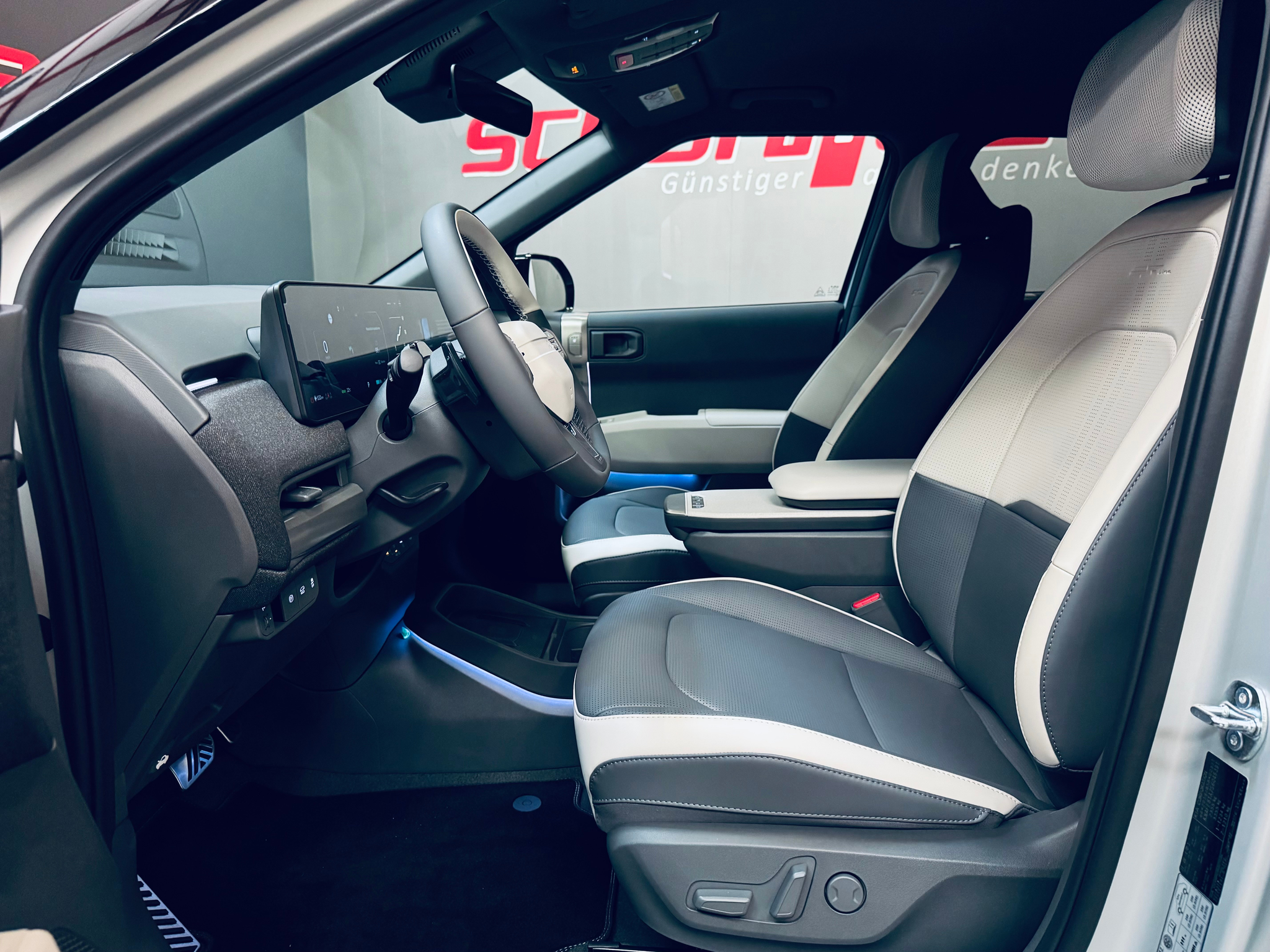 listing desktop thumbnail image 11