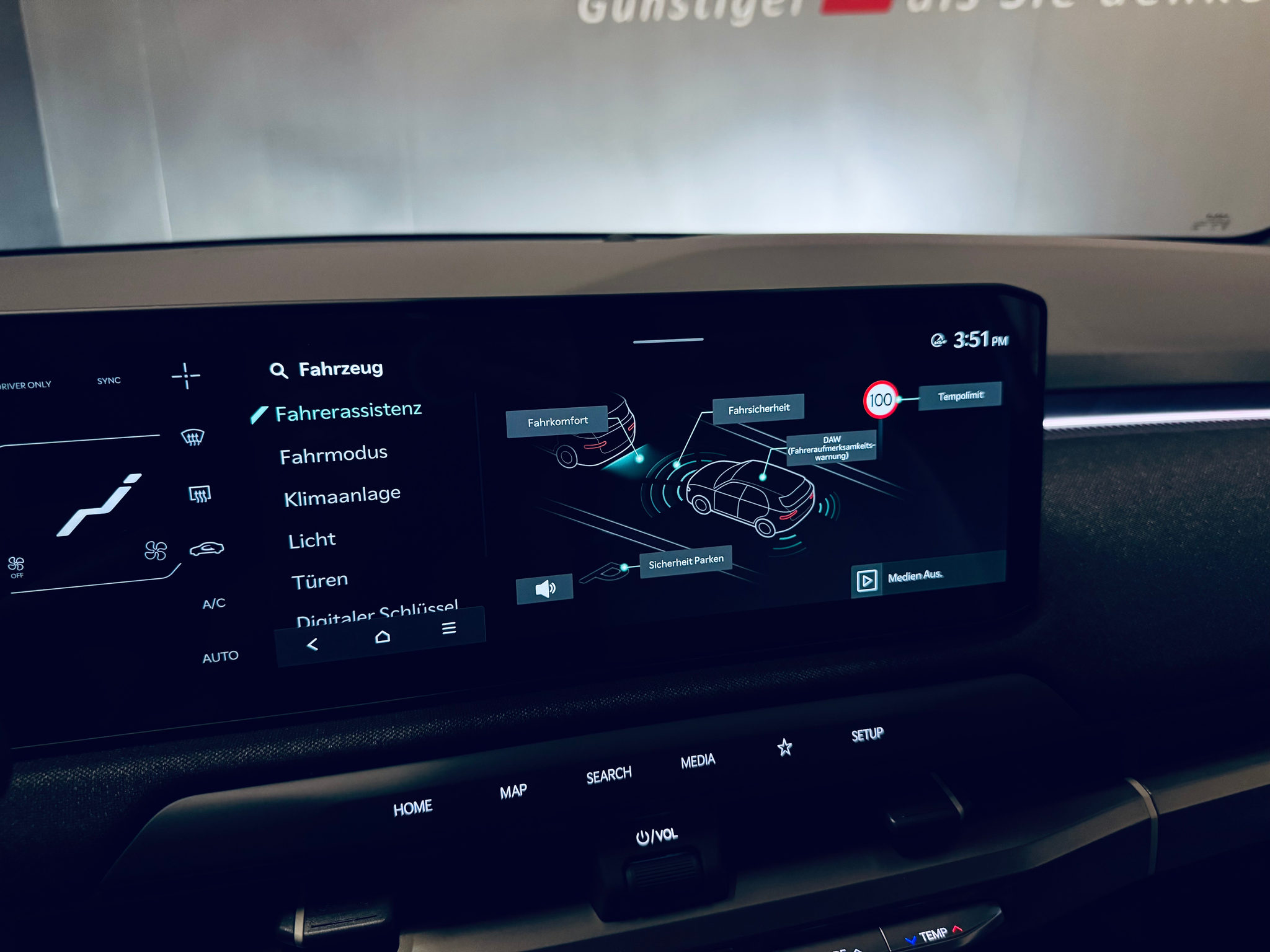 listing desktop thumbnail image 21