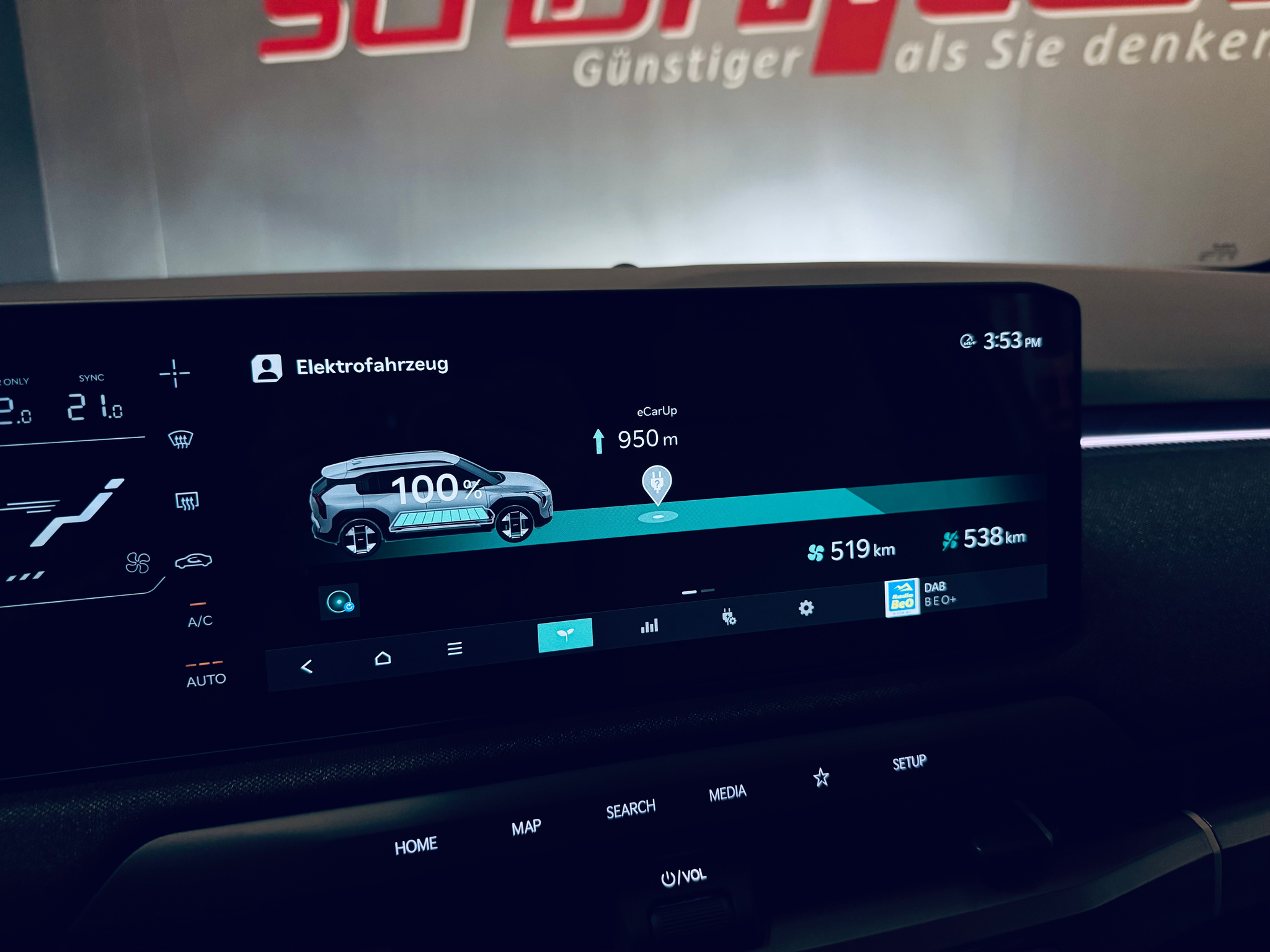 listing desktop thumbnail image 23