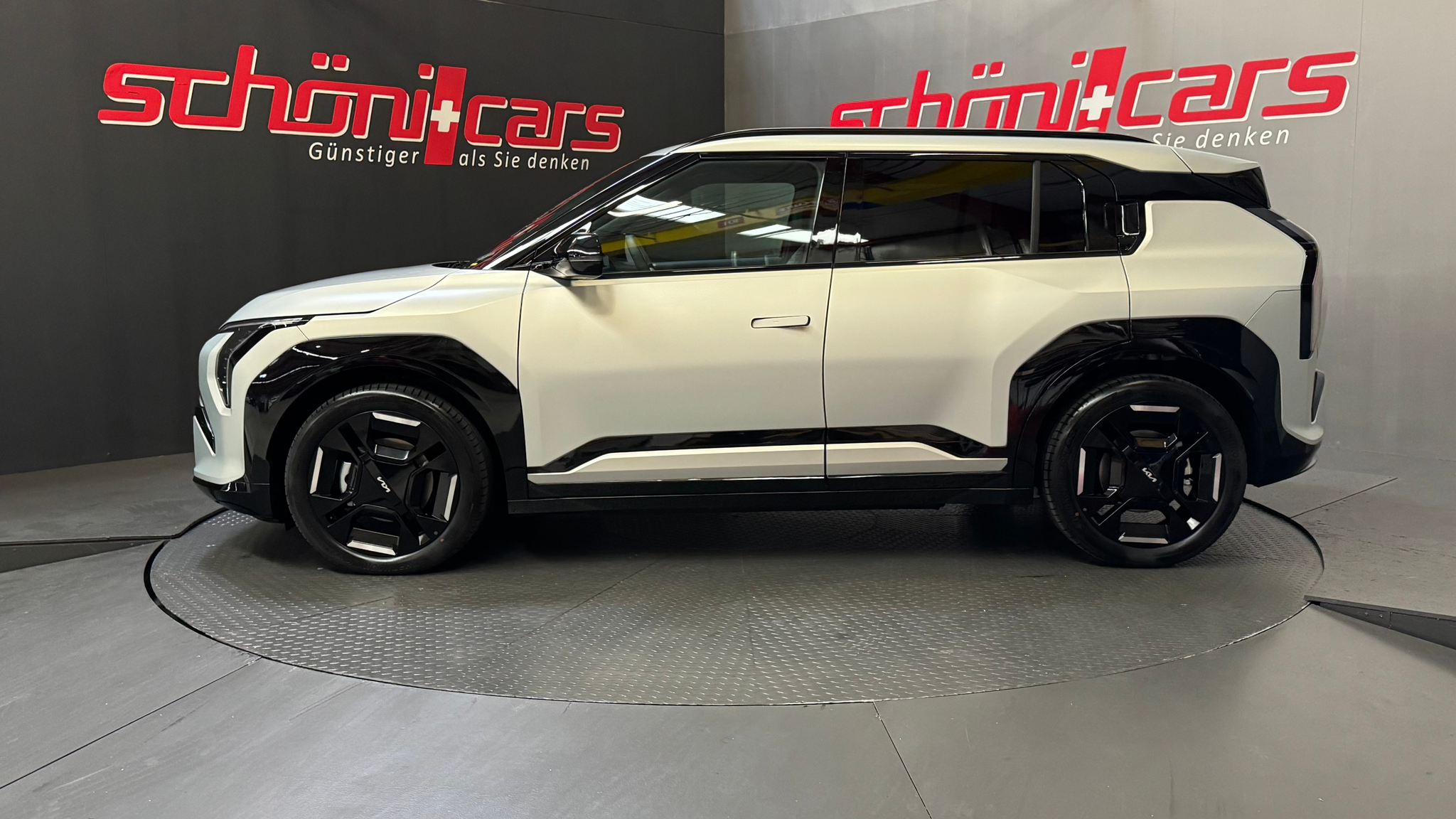 listing desktop thumbnail image 2