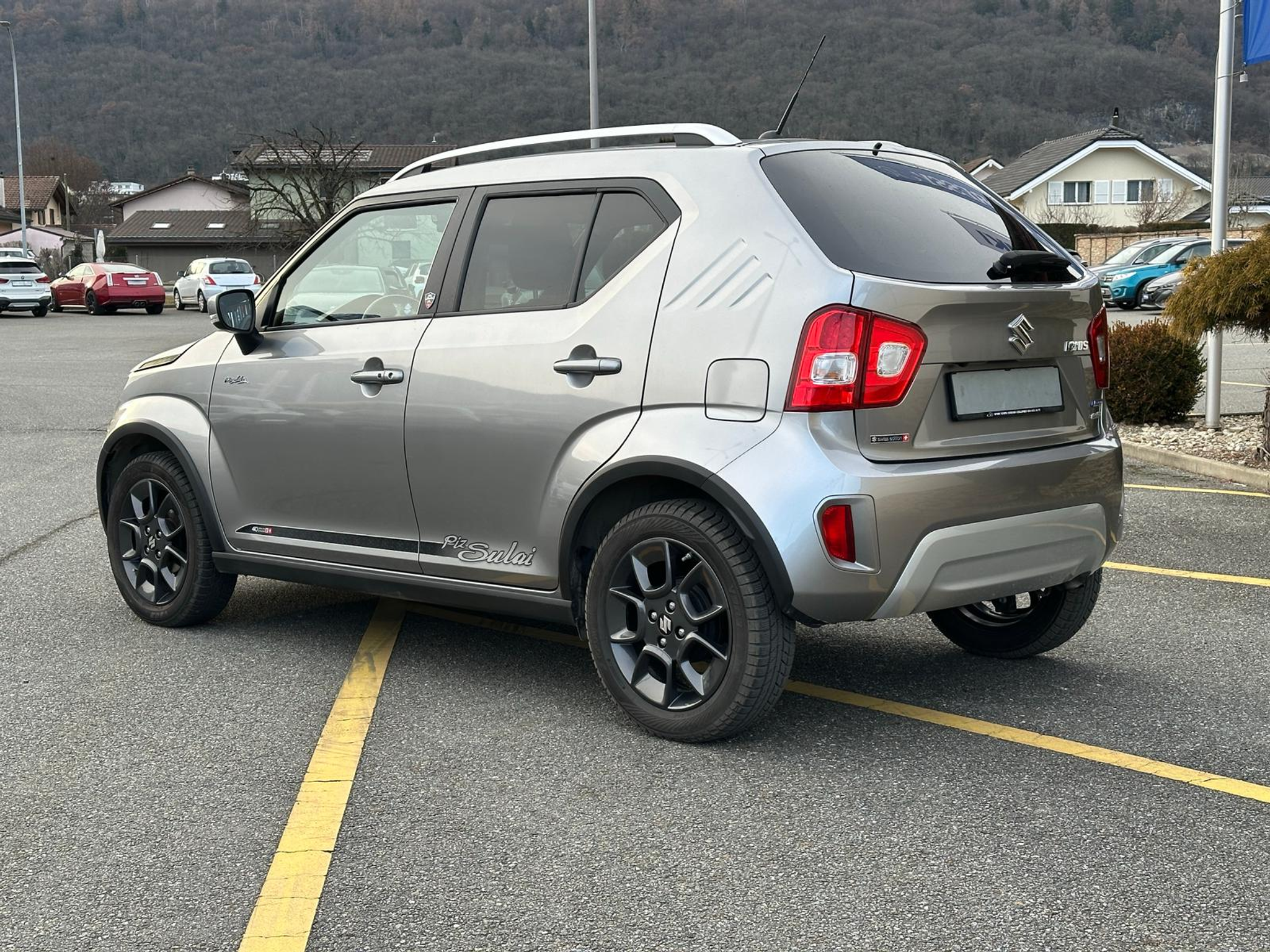 listing desktop thumbnail image 3