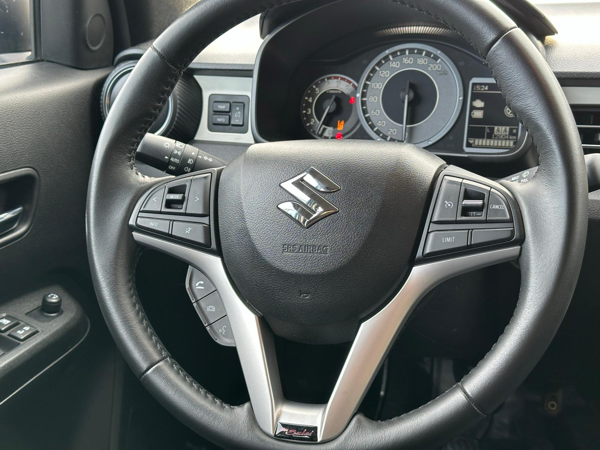 listing desktop thumbnail image 11