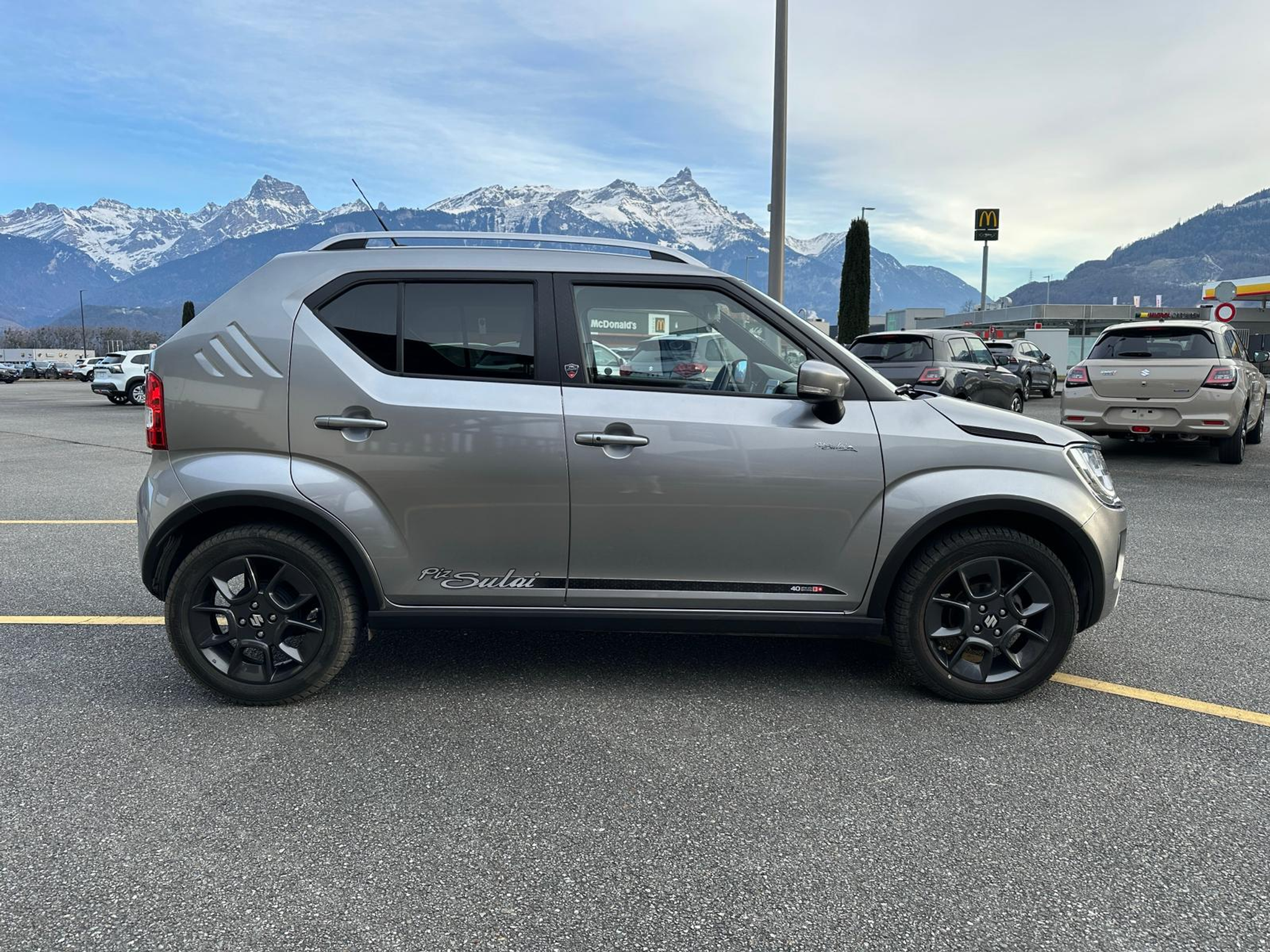 listing desktop thumbnail image 5