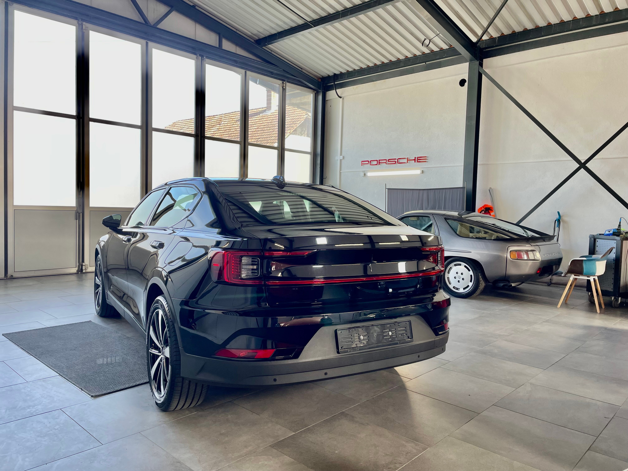 listing desktop thumbnail image 1