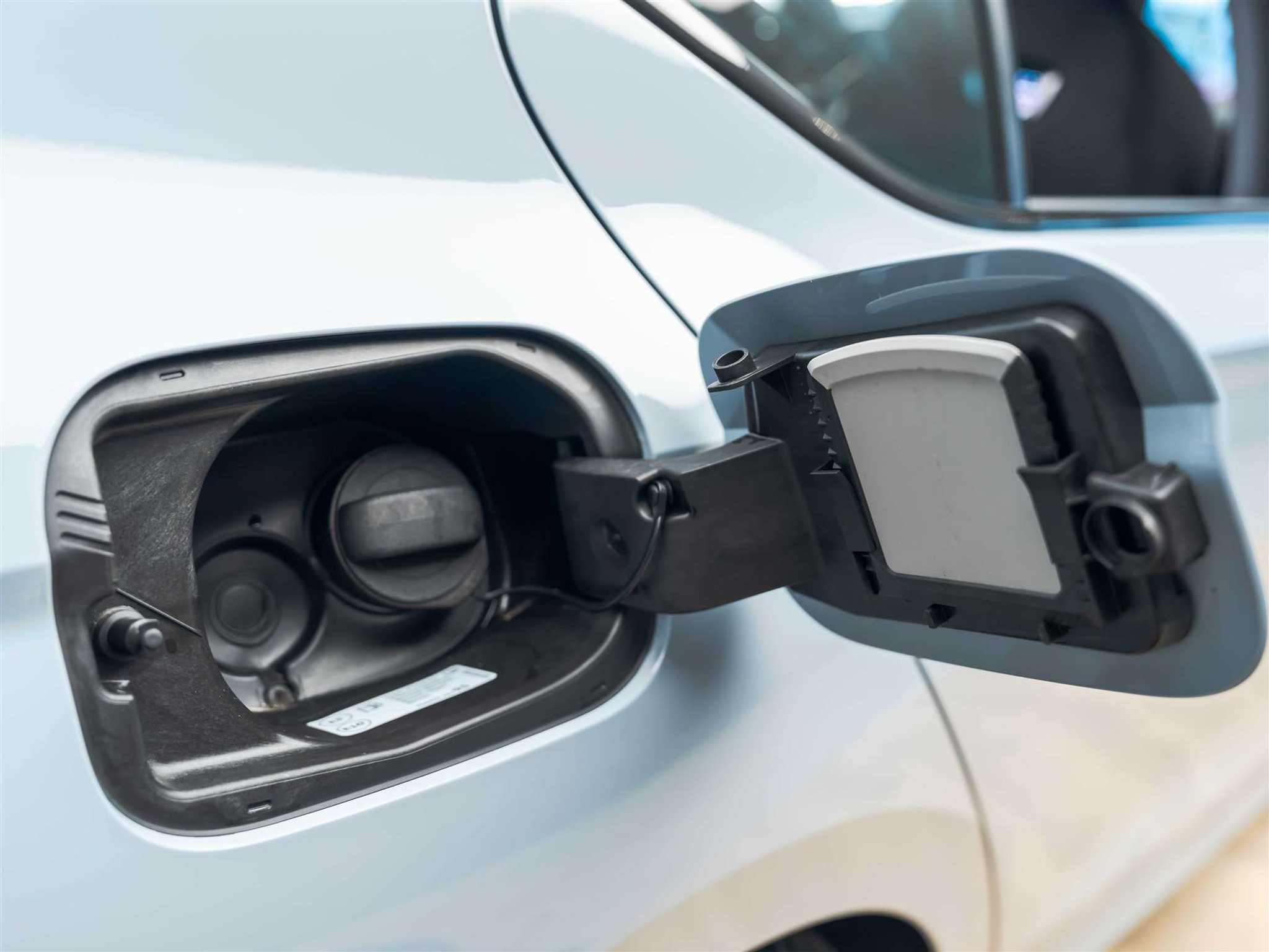 listing desktop thumbnail image 22