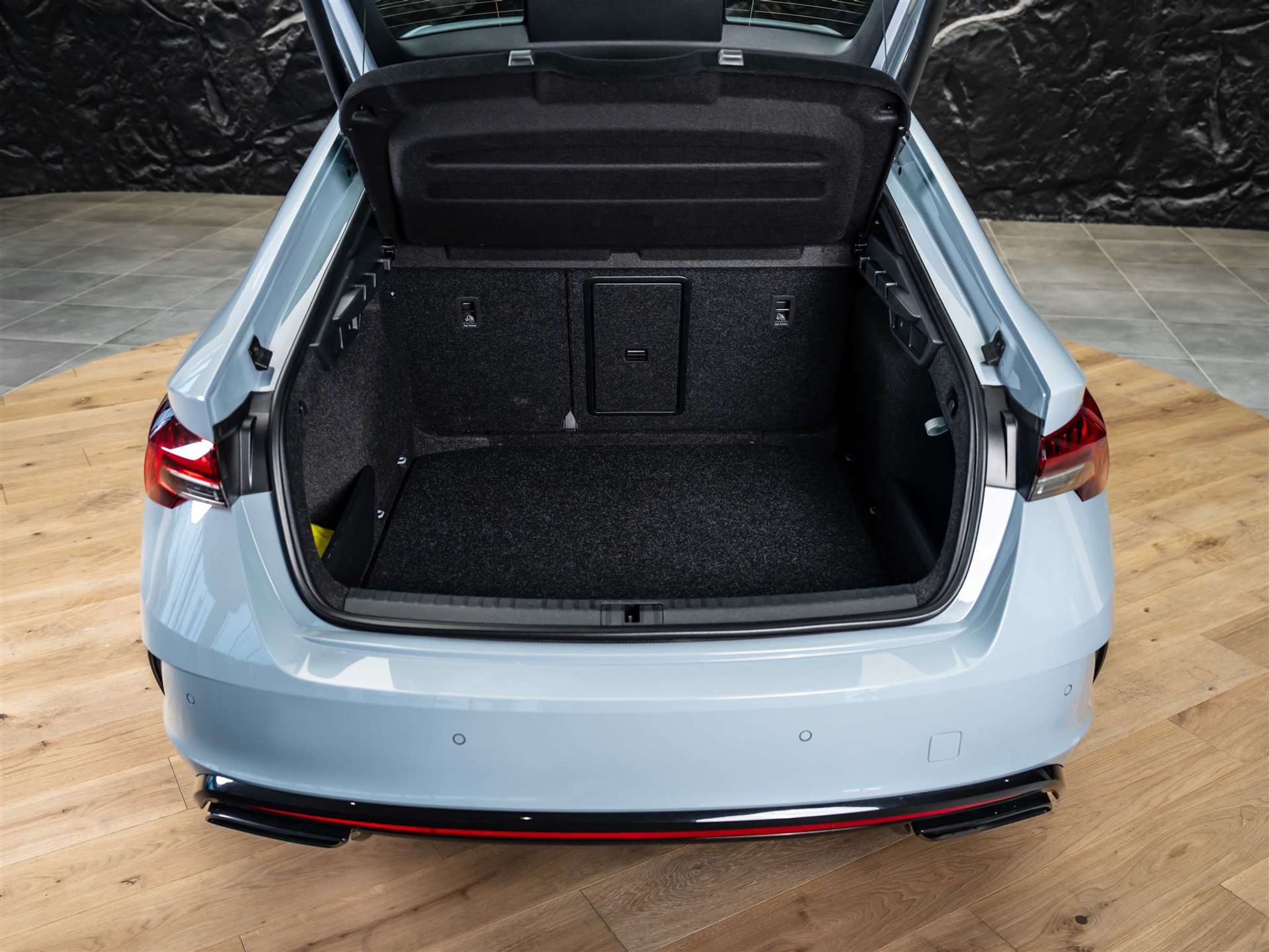 listing desktop thumbnail image 51