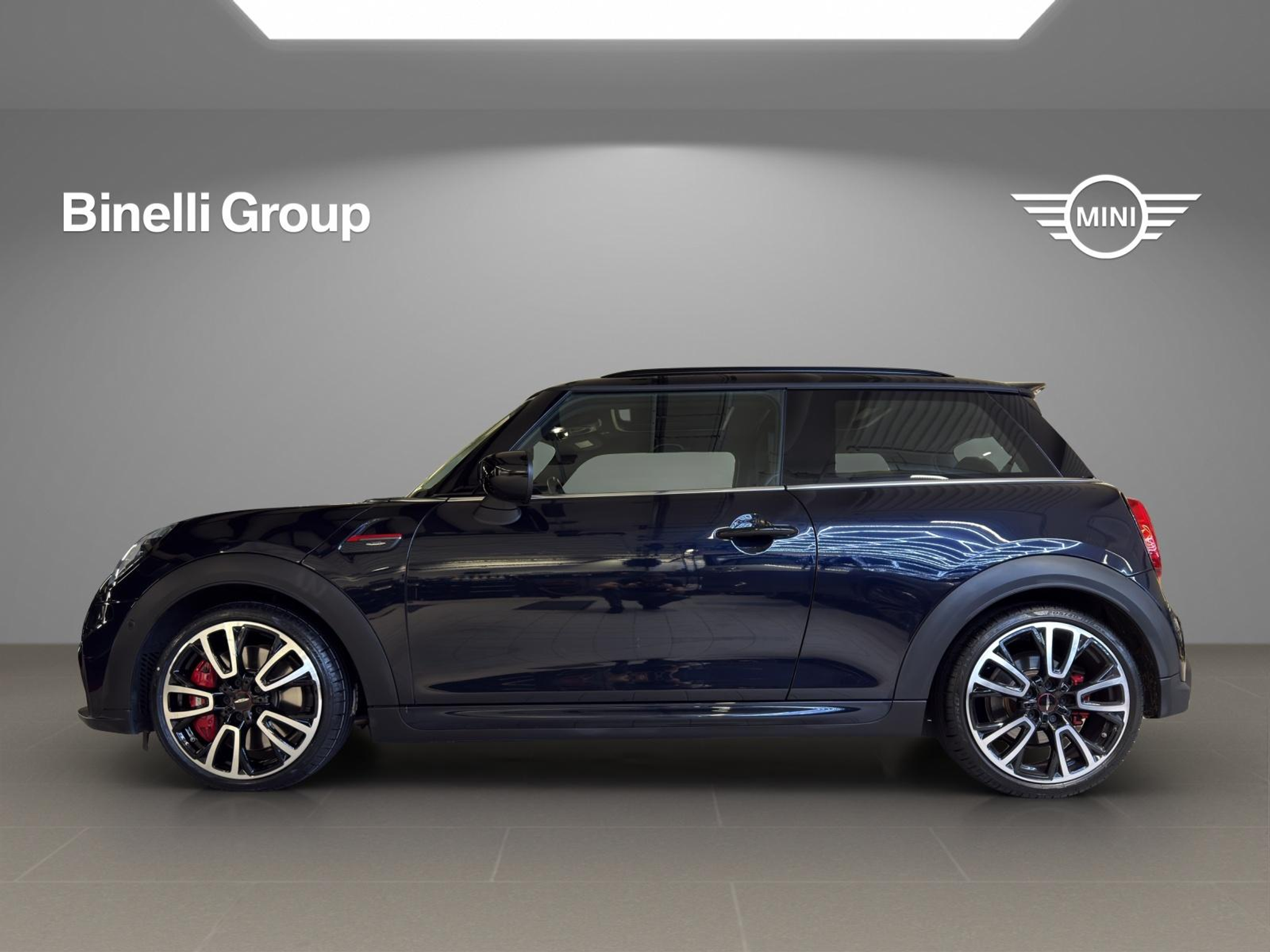 listing desktop thumbnail image 1