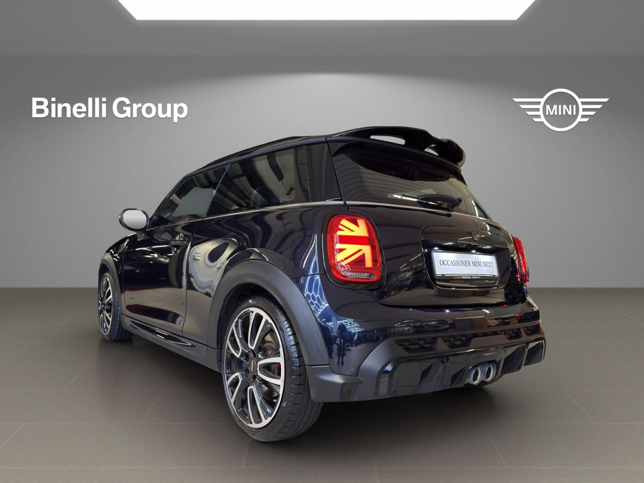 listing desktop thumbnail image 3