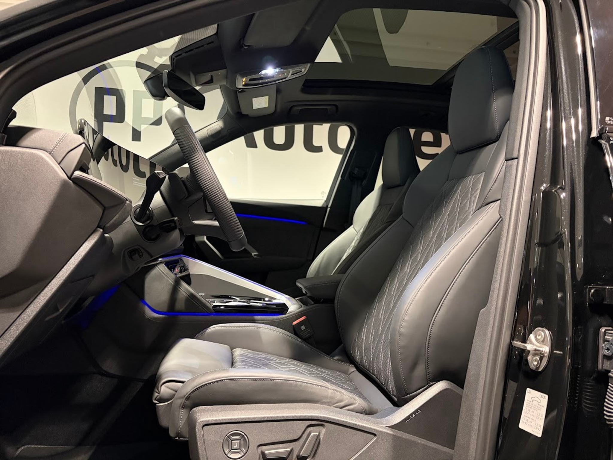 listing desktop thumbnail image 3