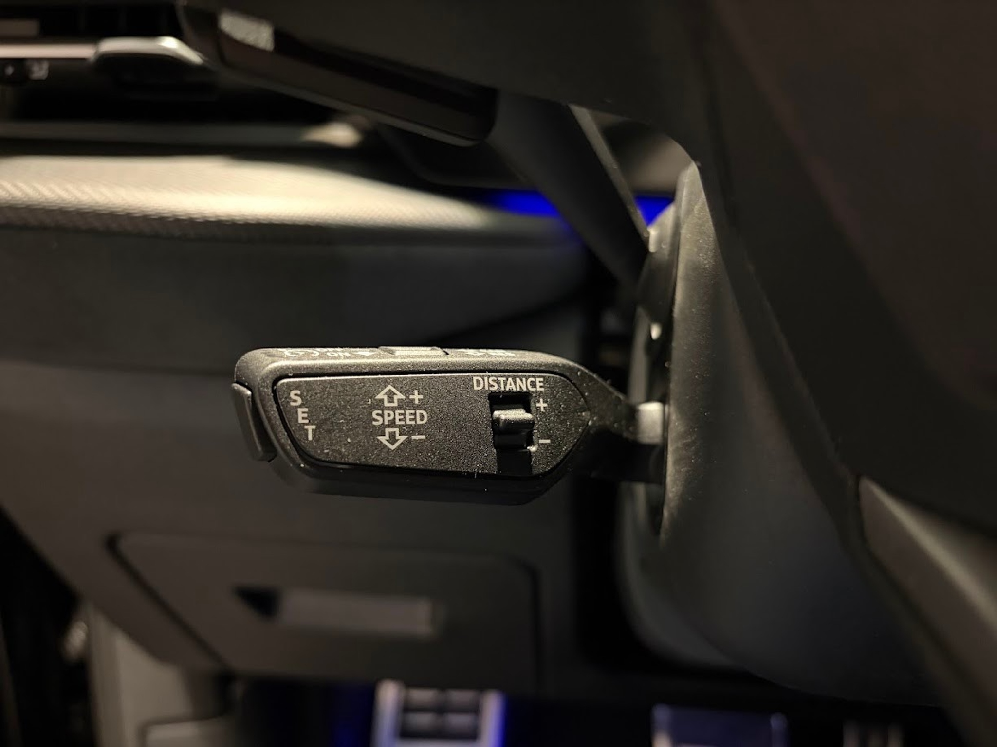 listing desktop thumbnail image 6