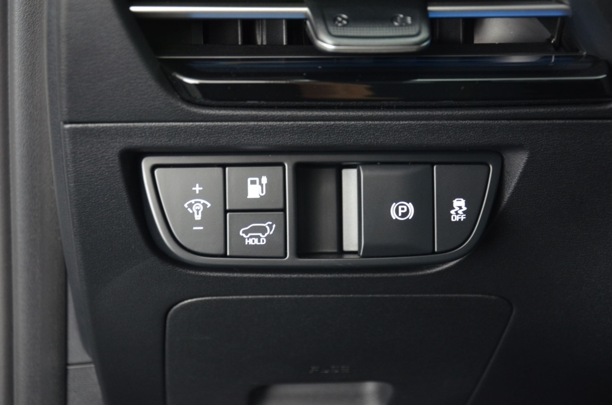 listing desktop thumbnail image 24