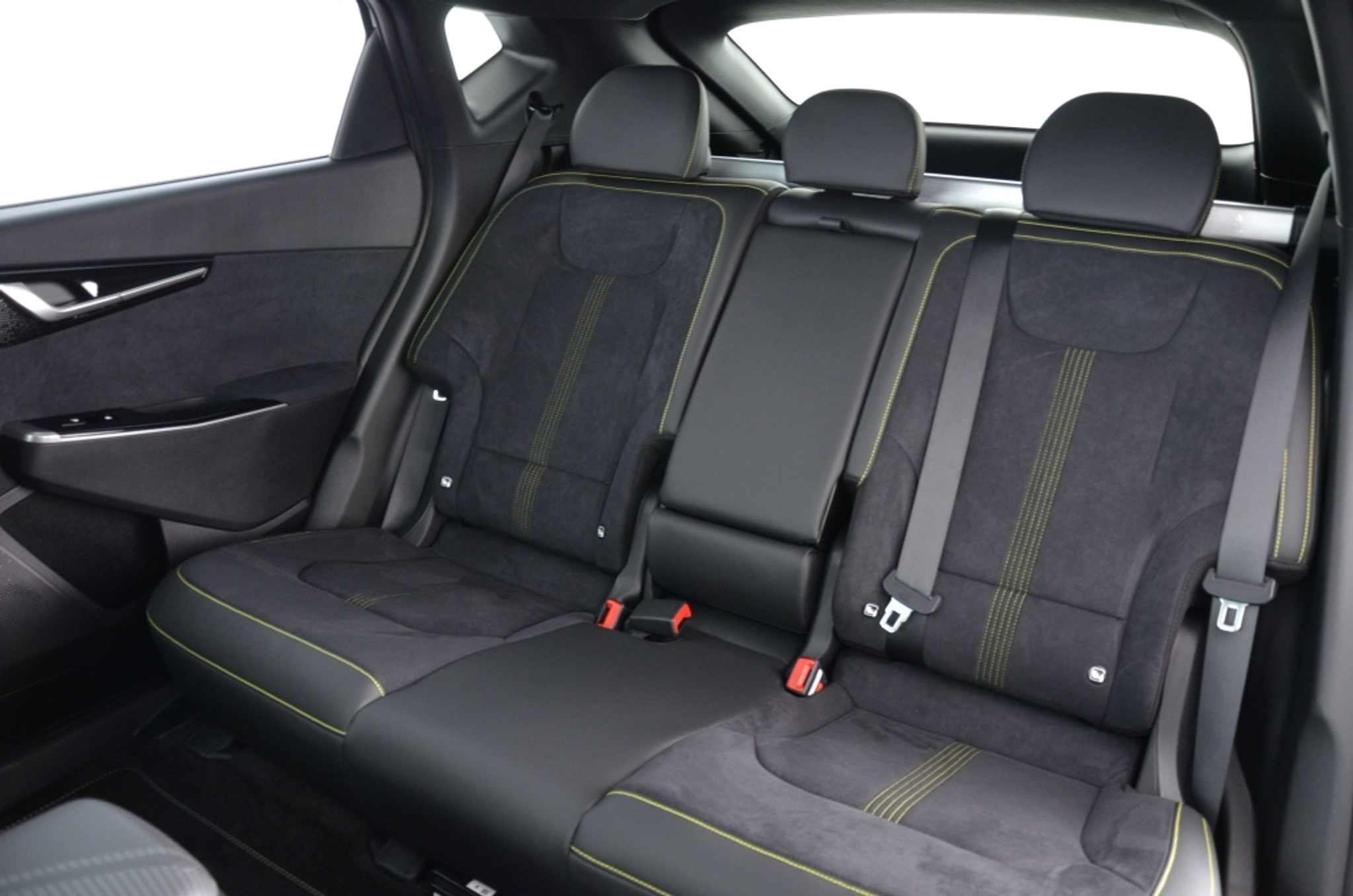 listing desktop thumbnail image 16