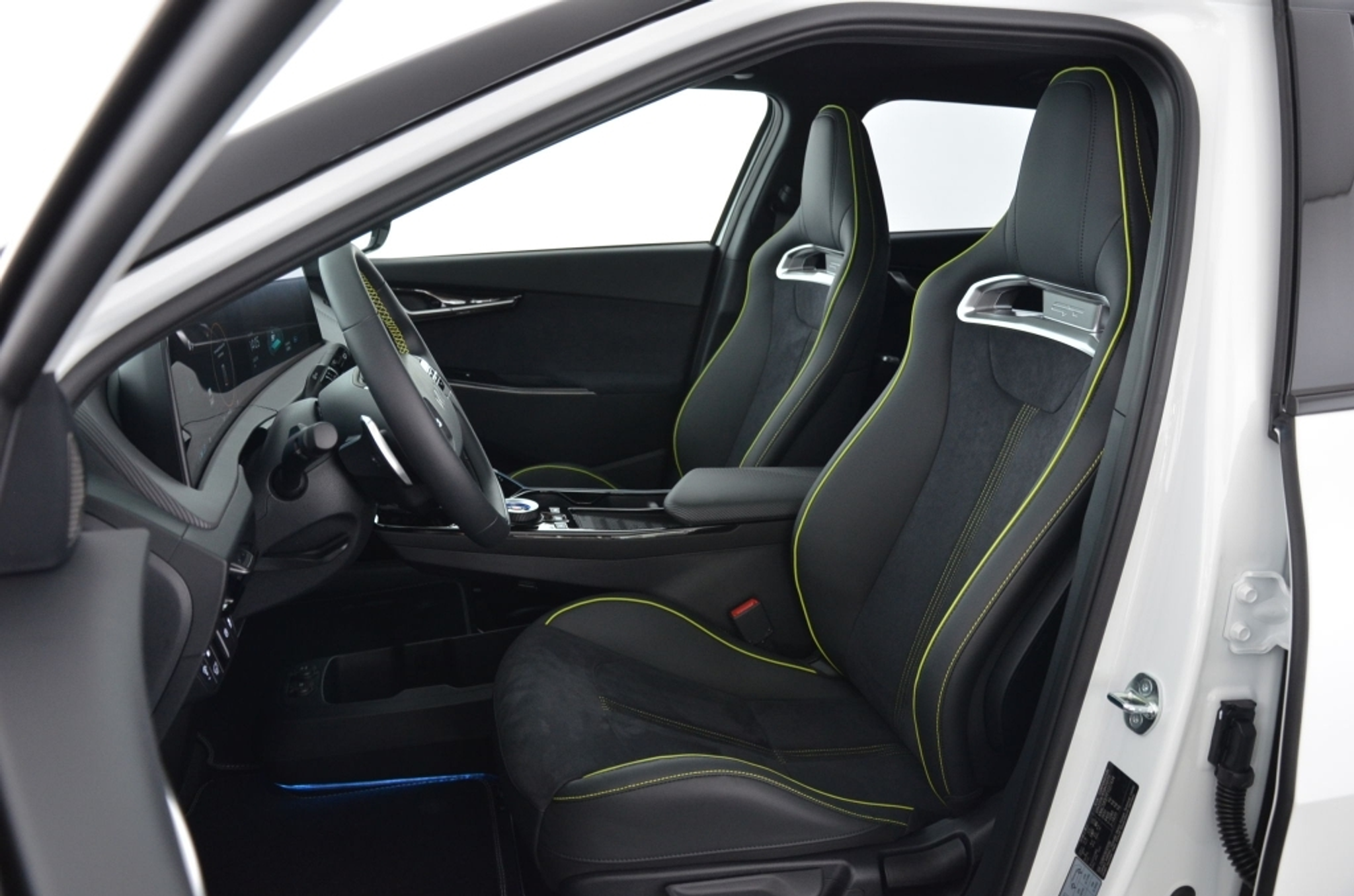 listing desktop thumbnail image 14