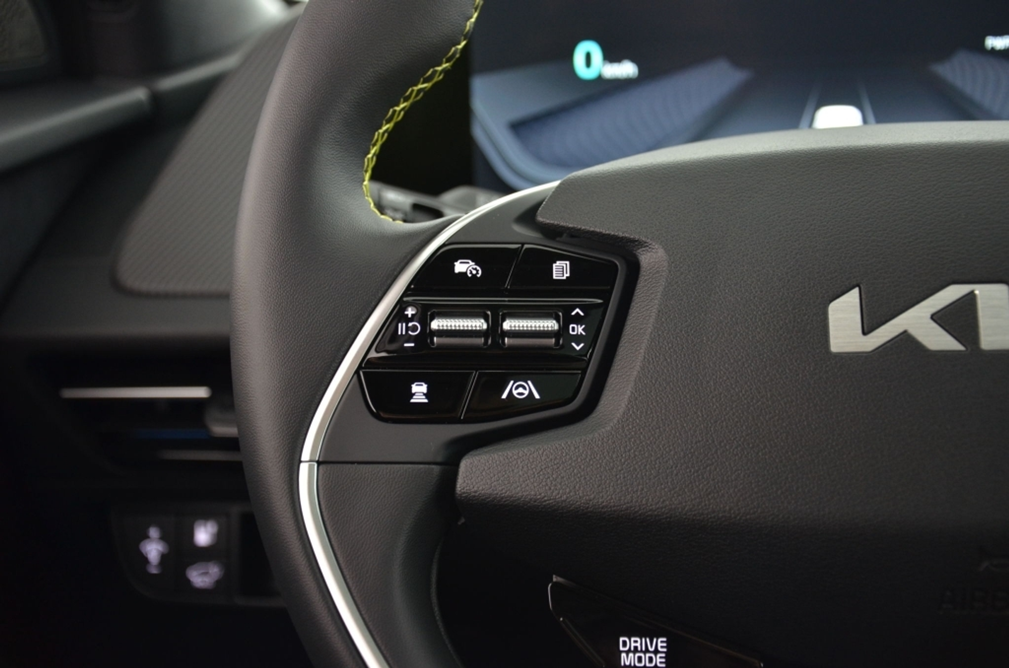 listing desktop thumbnail image 23