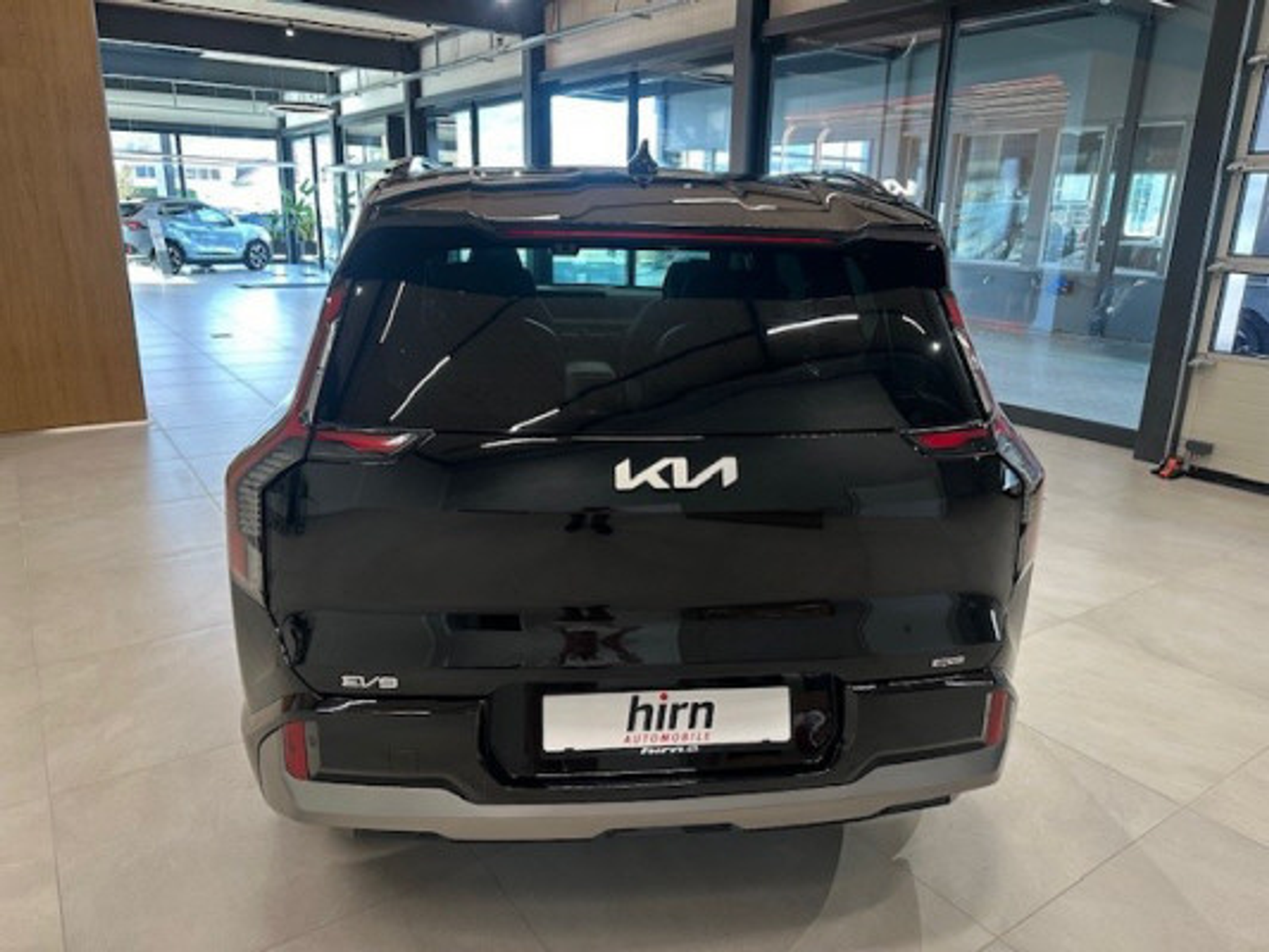 listing desktop thumbnail image 2