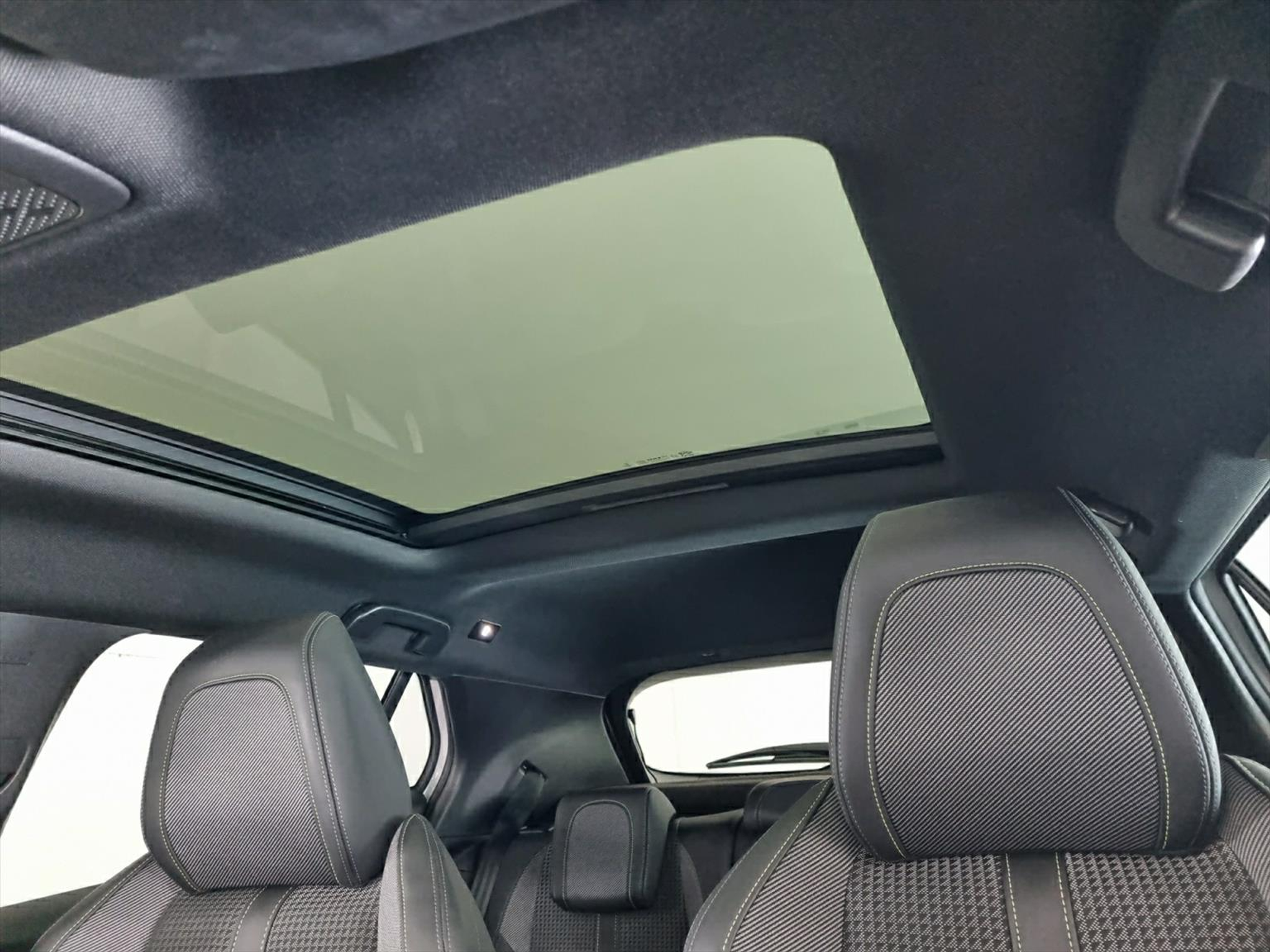 listing desktop thumbnail image 11