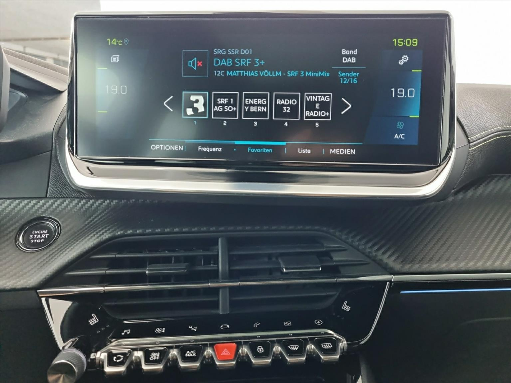 listing desktop thumbnail image 9