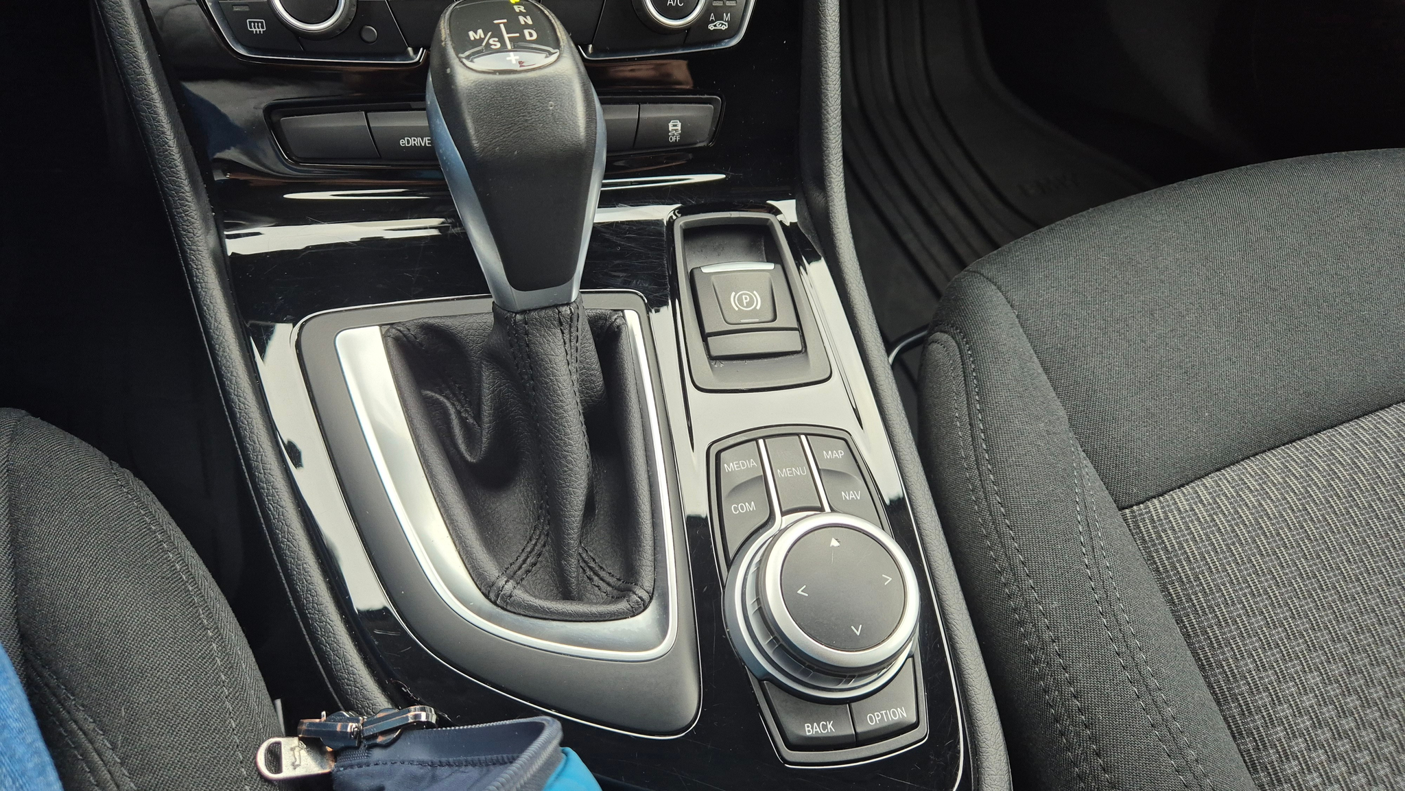 listing desktop thumbnail image 13