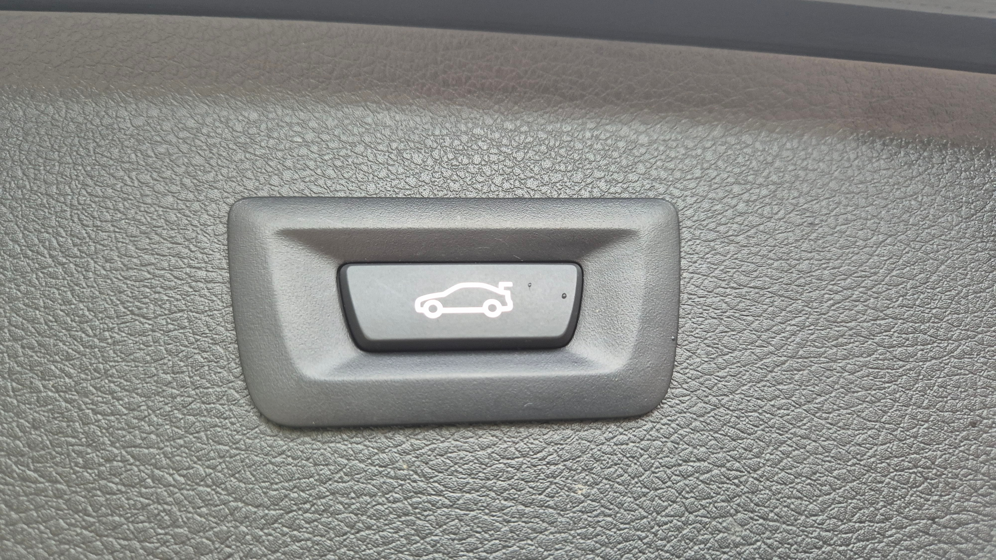 listing desktop thumbnail image 8