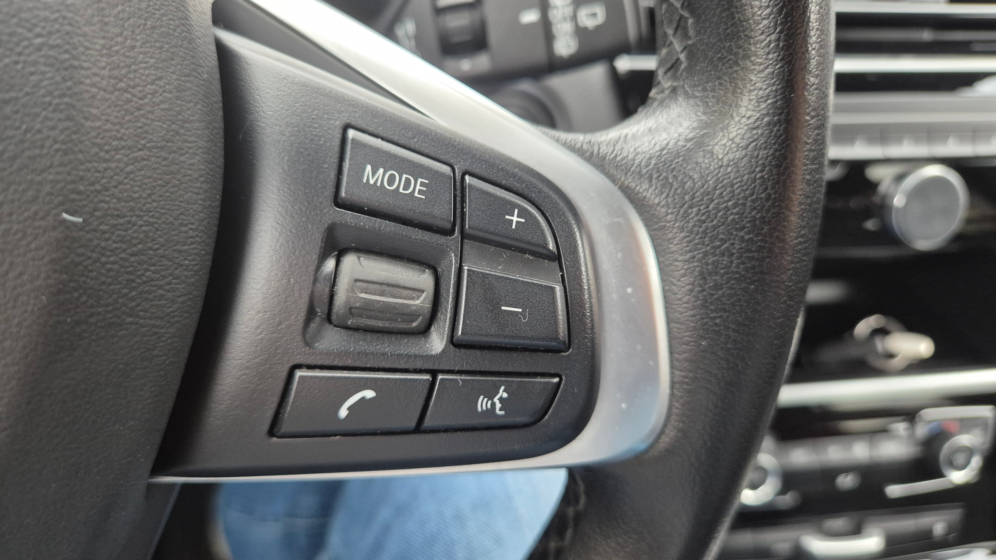 listing desktop thumbnail image 18