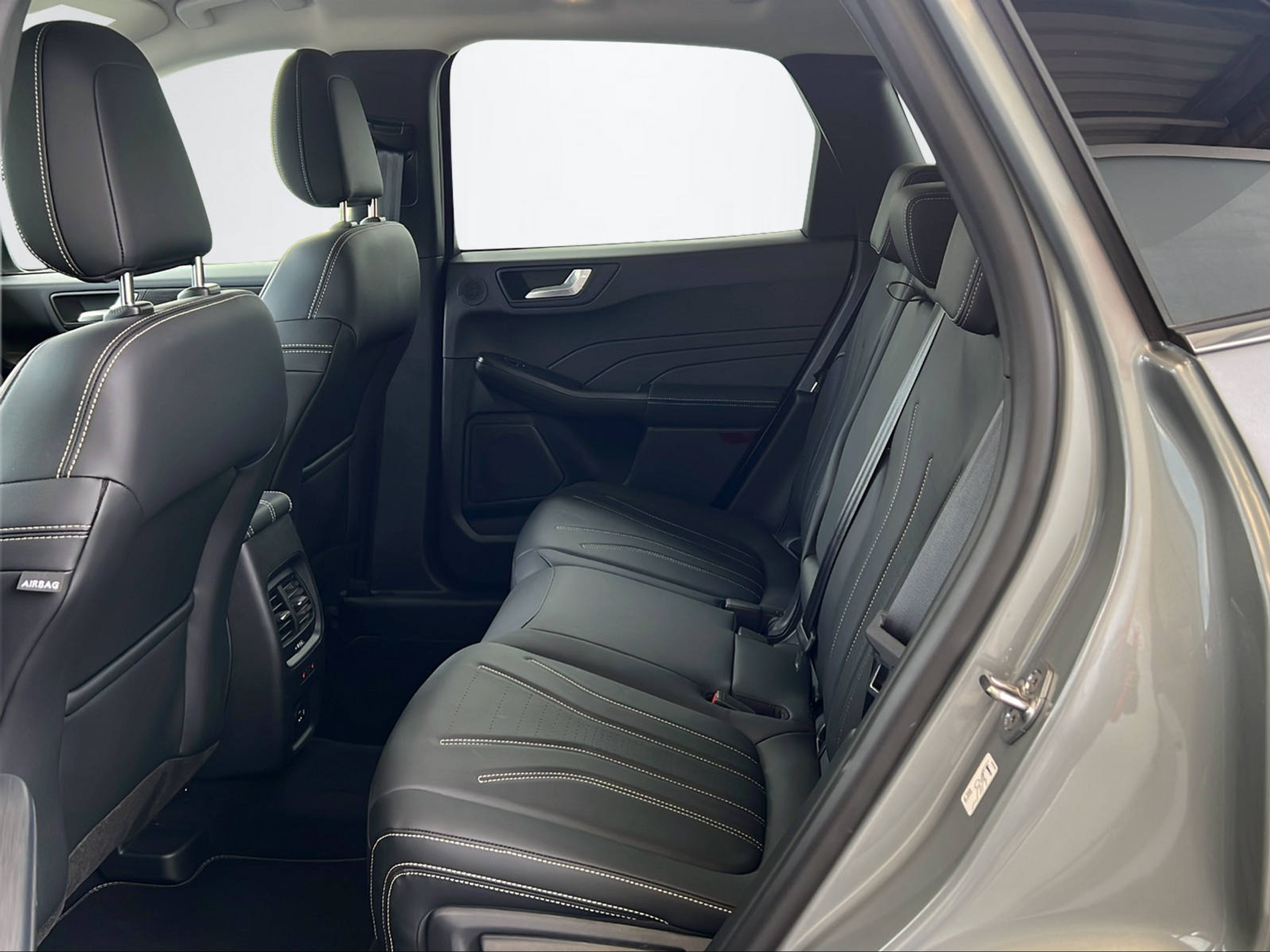 listing desktop thumbnail image 10