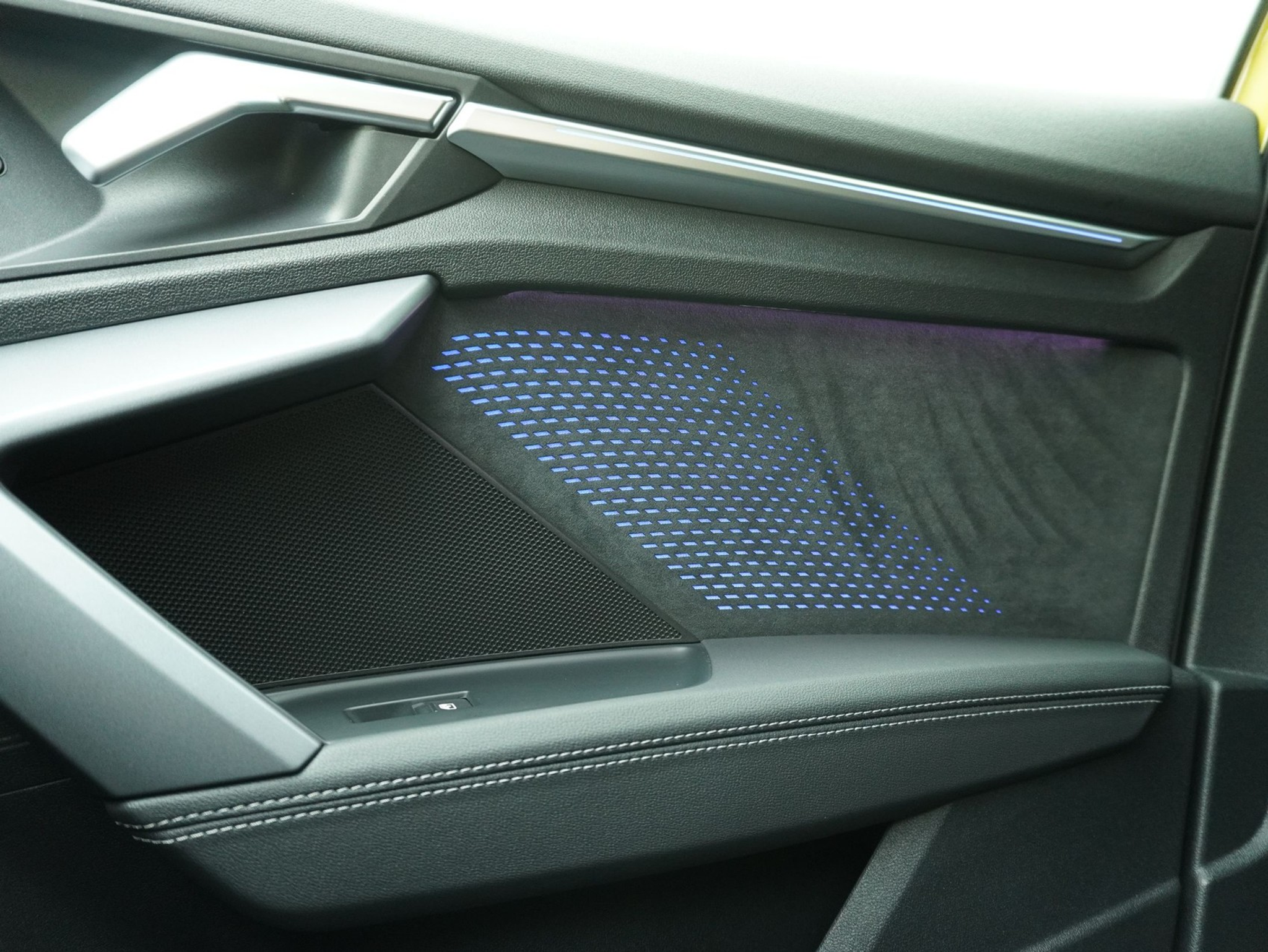 listing desktop thumbnail image 13