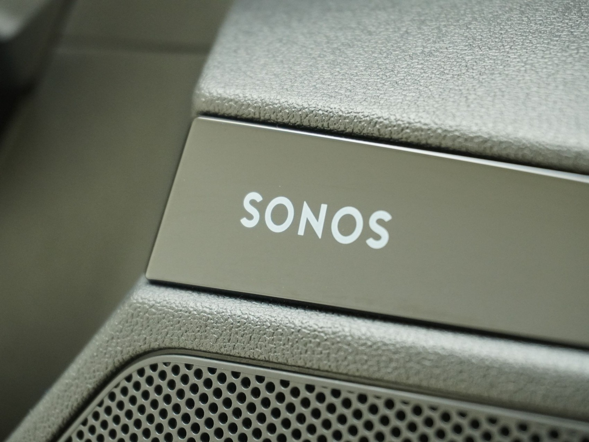 listing desktop thumbnail image 15