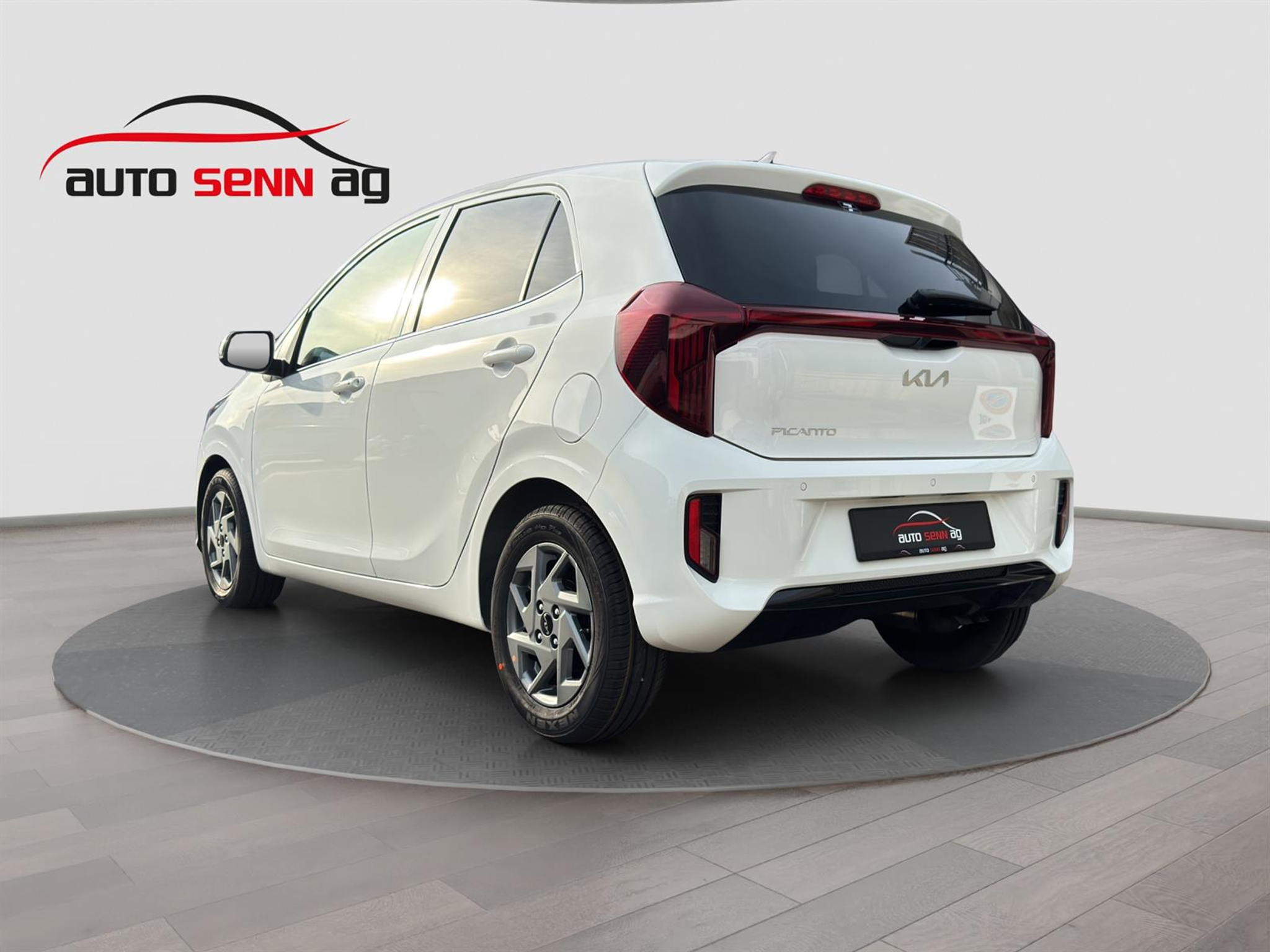 listing desktop thumbnail image 2