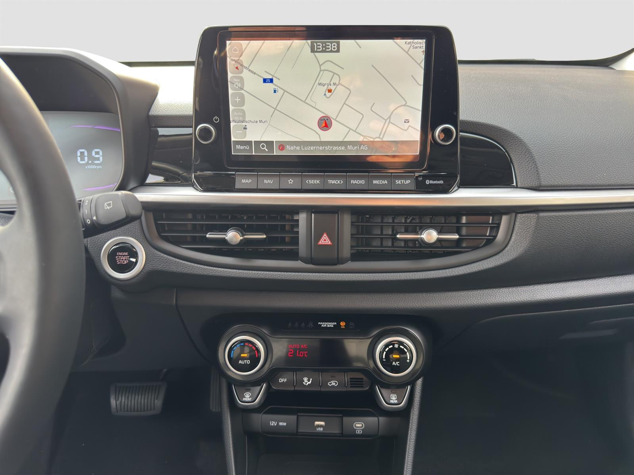 listing desktop thumbnail image 11