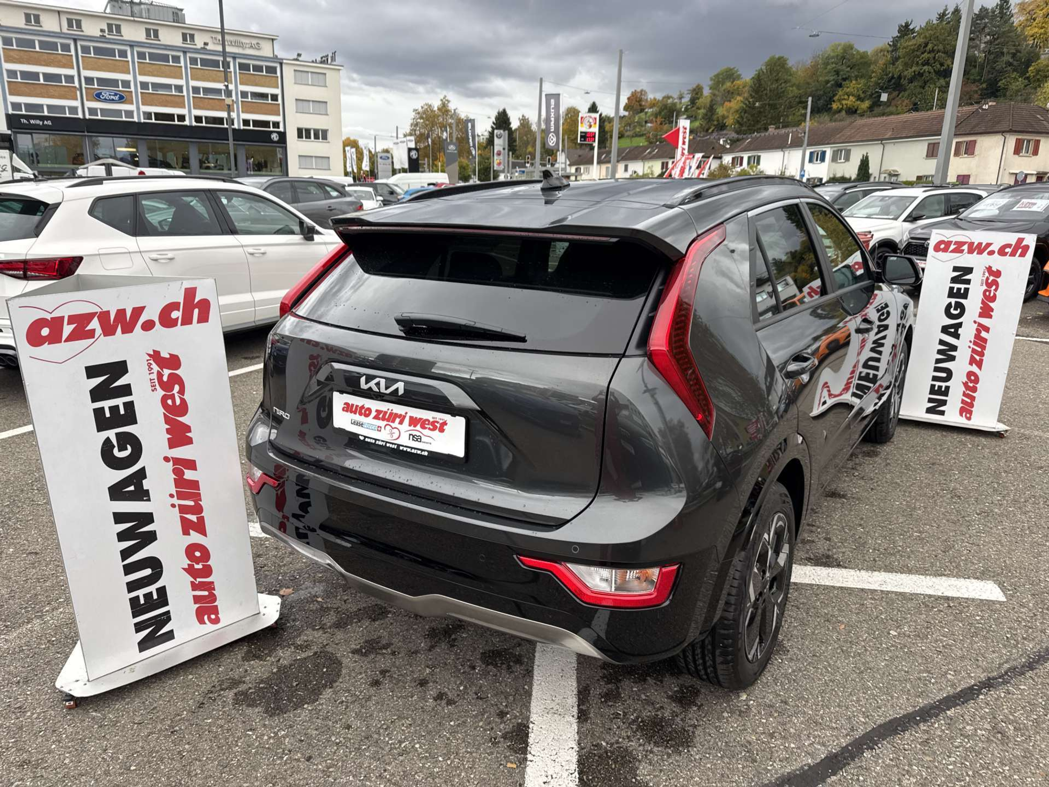 listing desktop thumbnail image 2