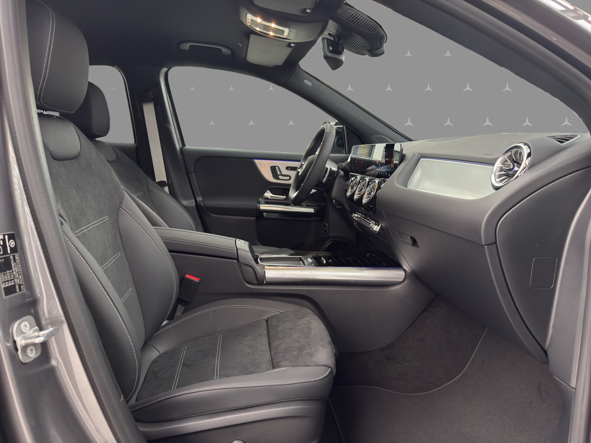 listing desktop thumbnail image 15