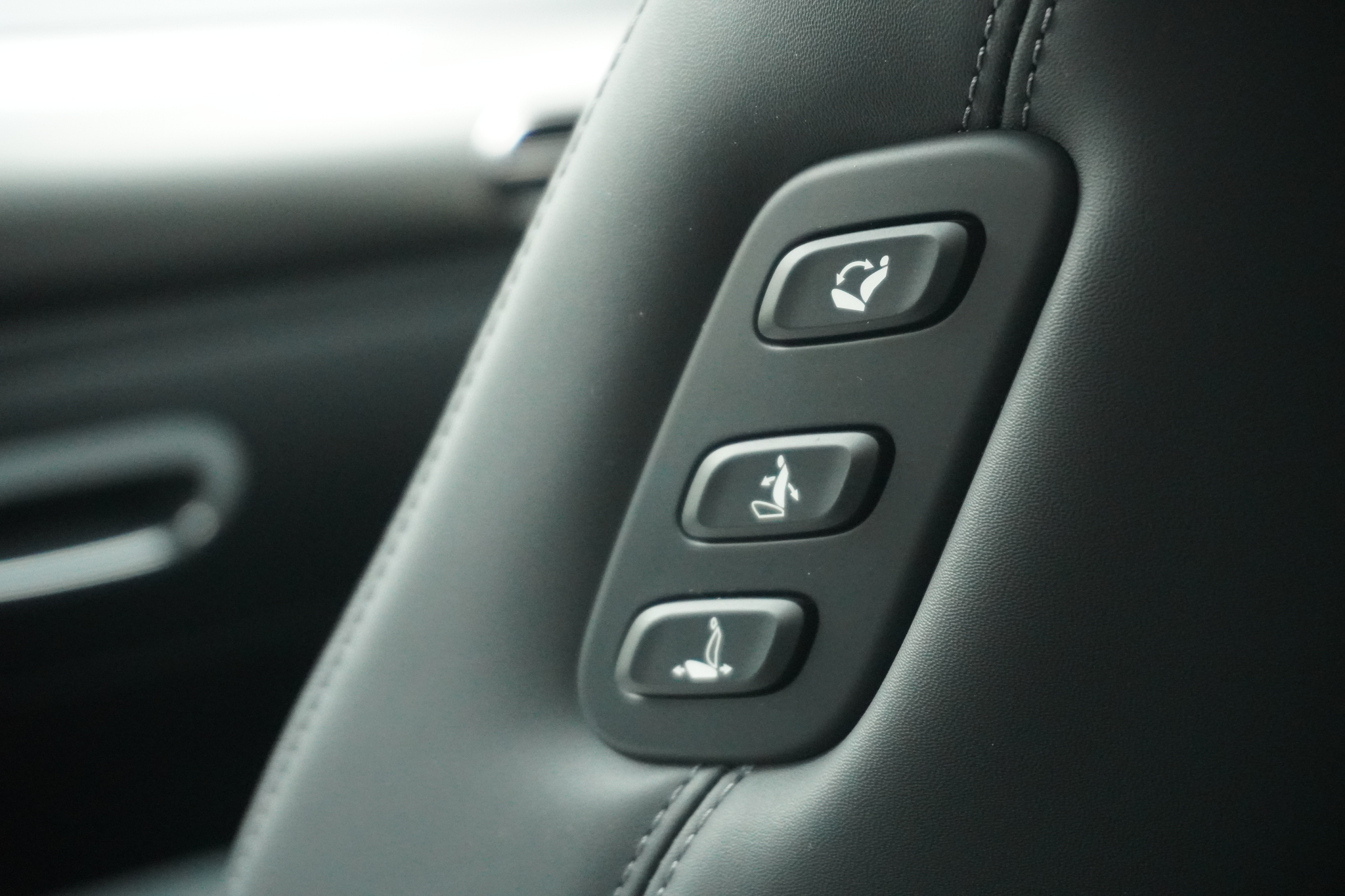 listing desktop thumbnail image 13