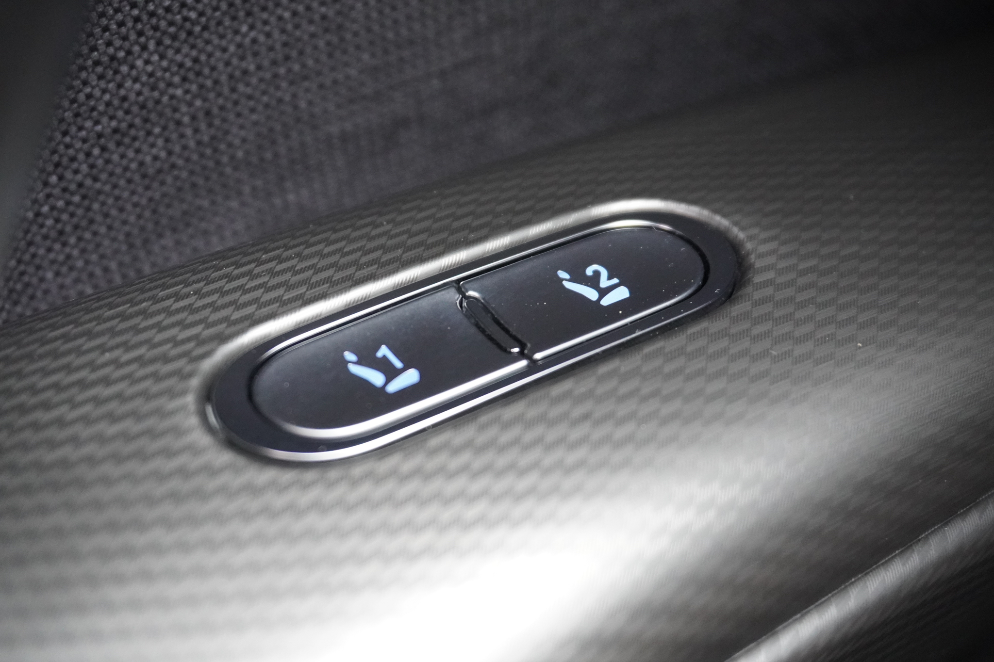 listing desktop thumbnail image 30