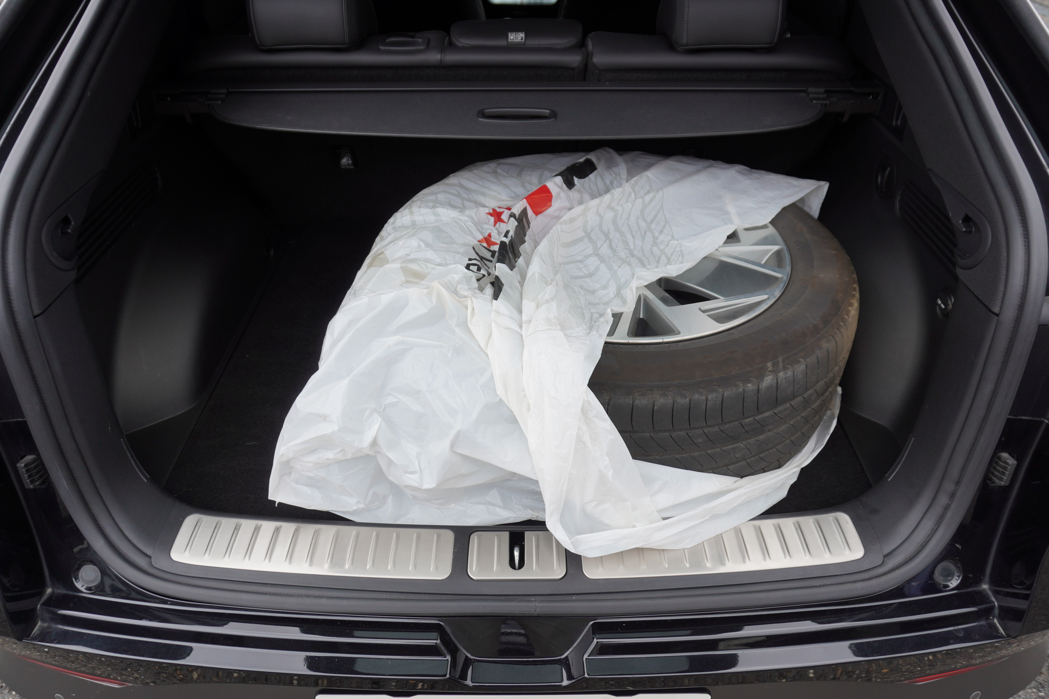 listing desktop thumbnail image 9