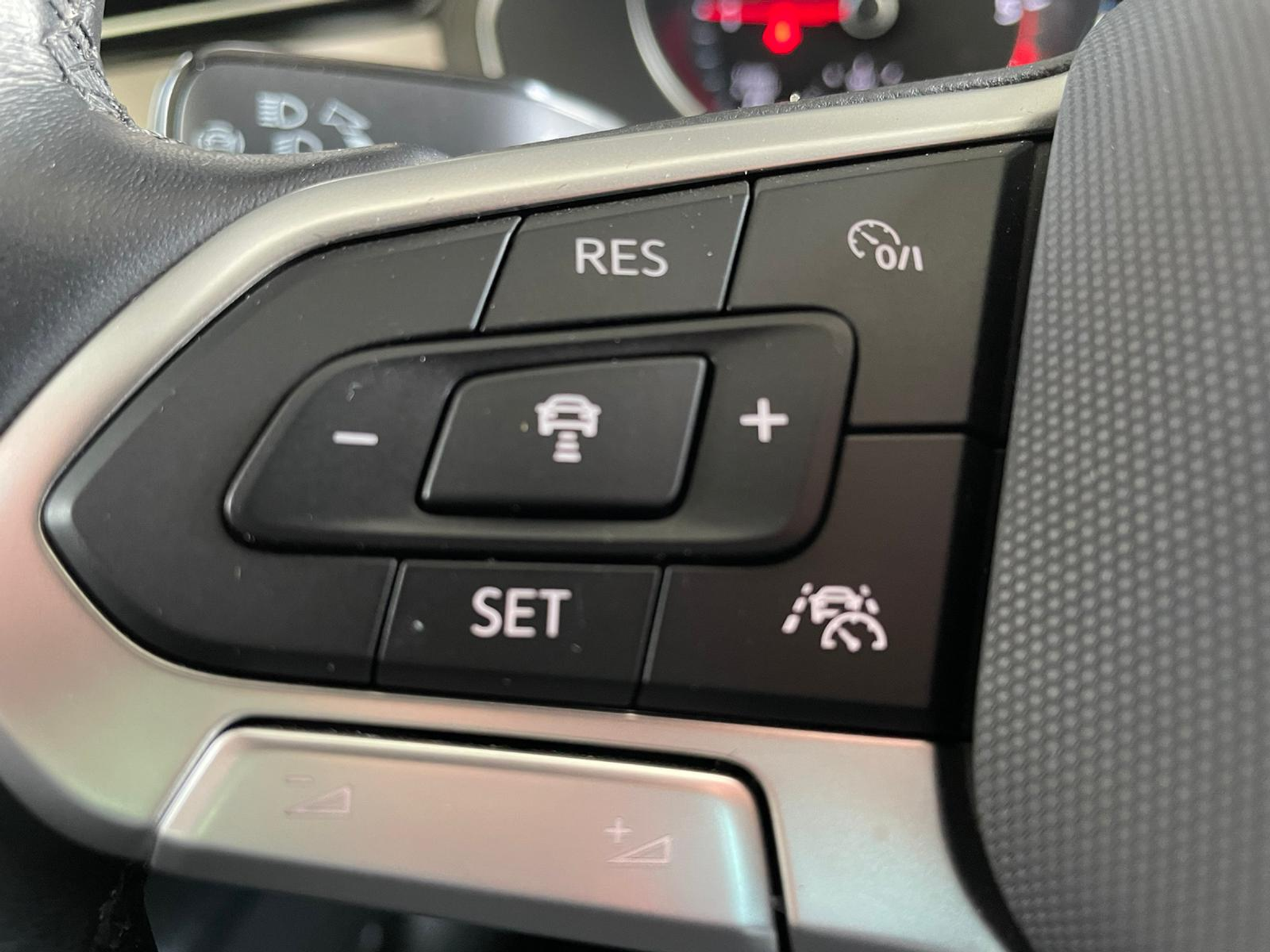 listing desktop thumbnail image 12