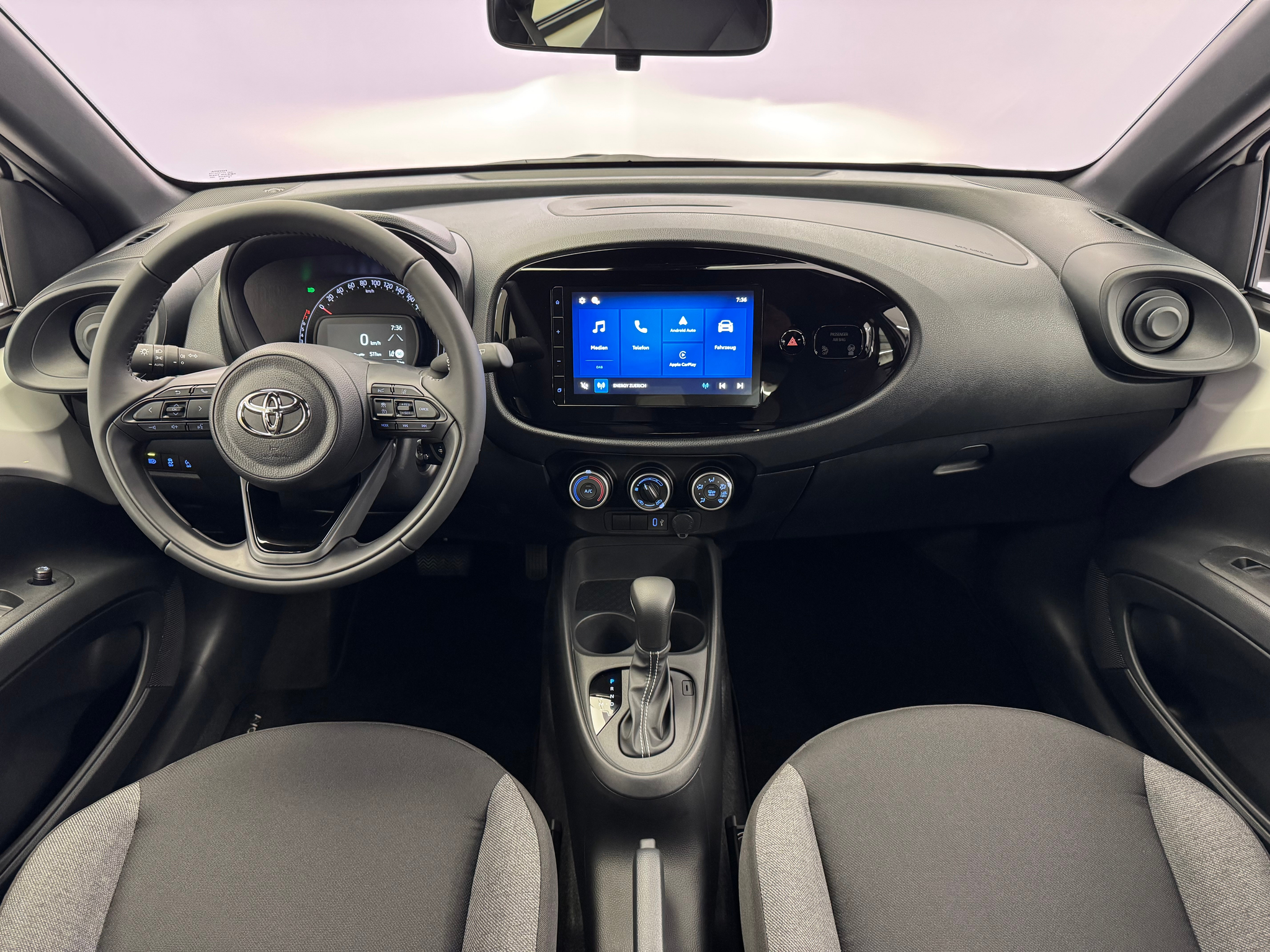 listing desktop thumbnail image 5