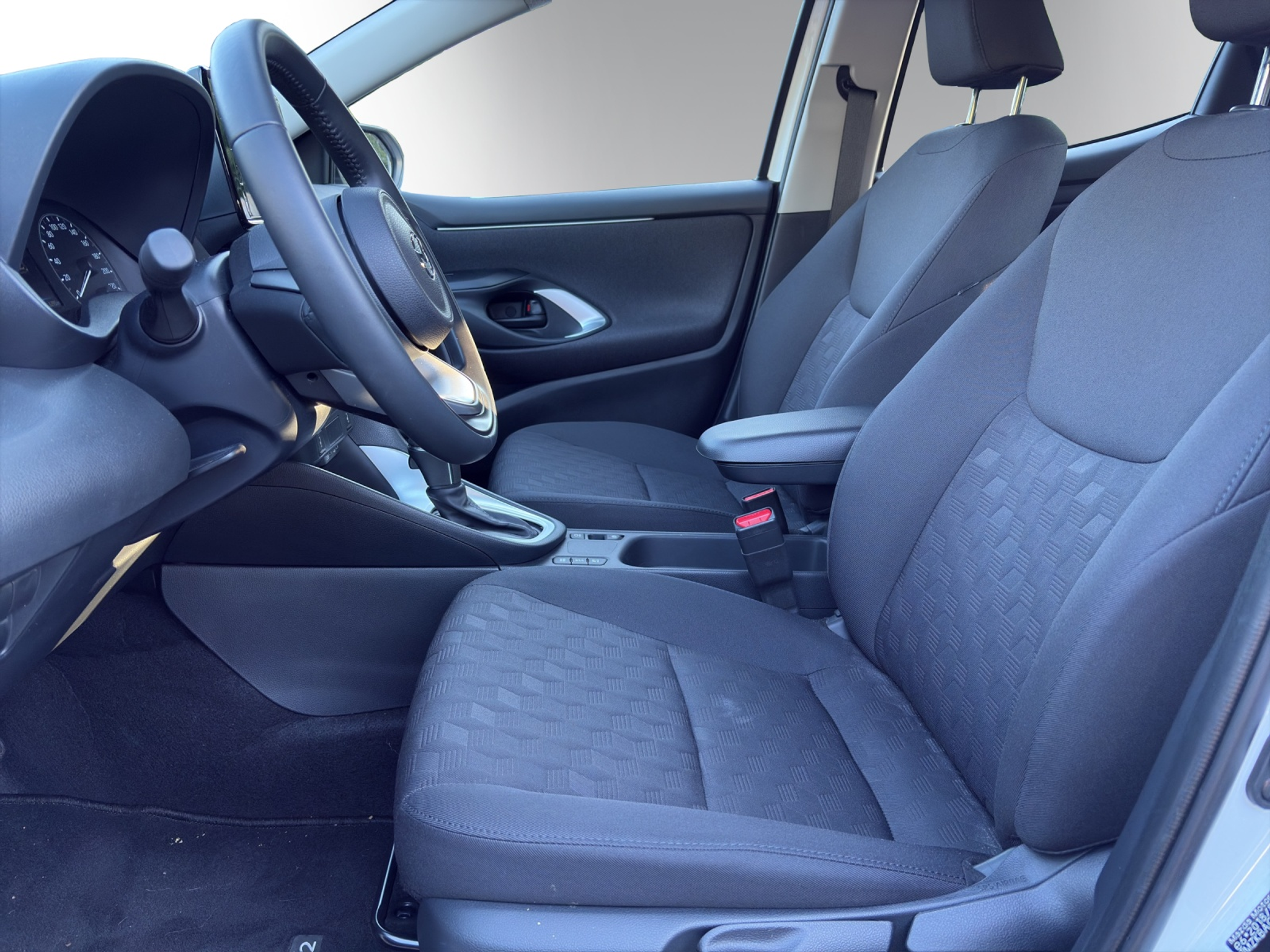 listing desktop thumbnail image 7