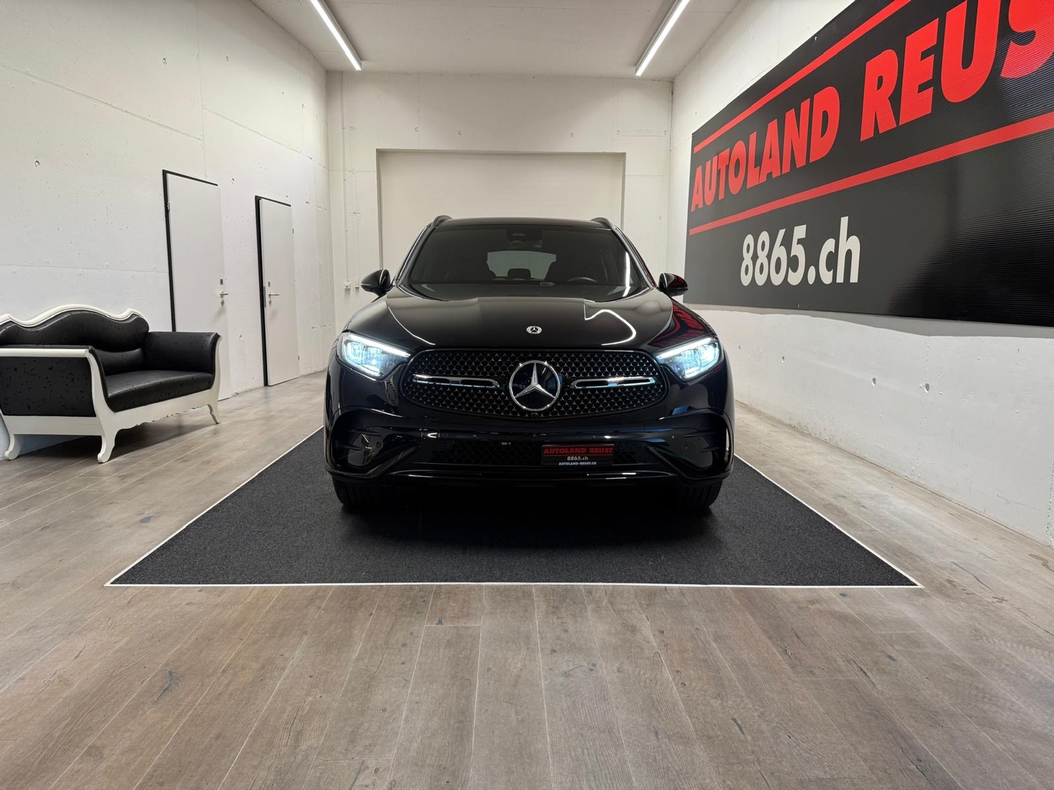 listing desktop thumbnail image 2