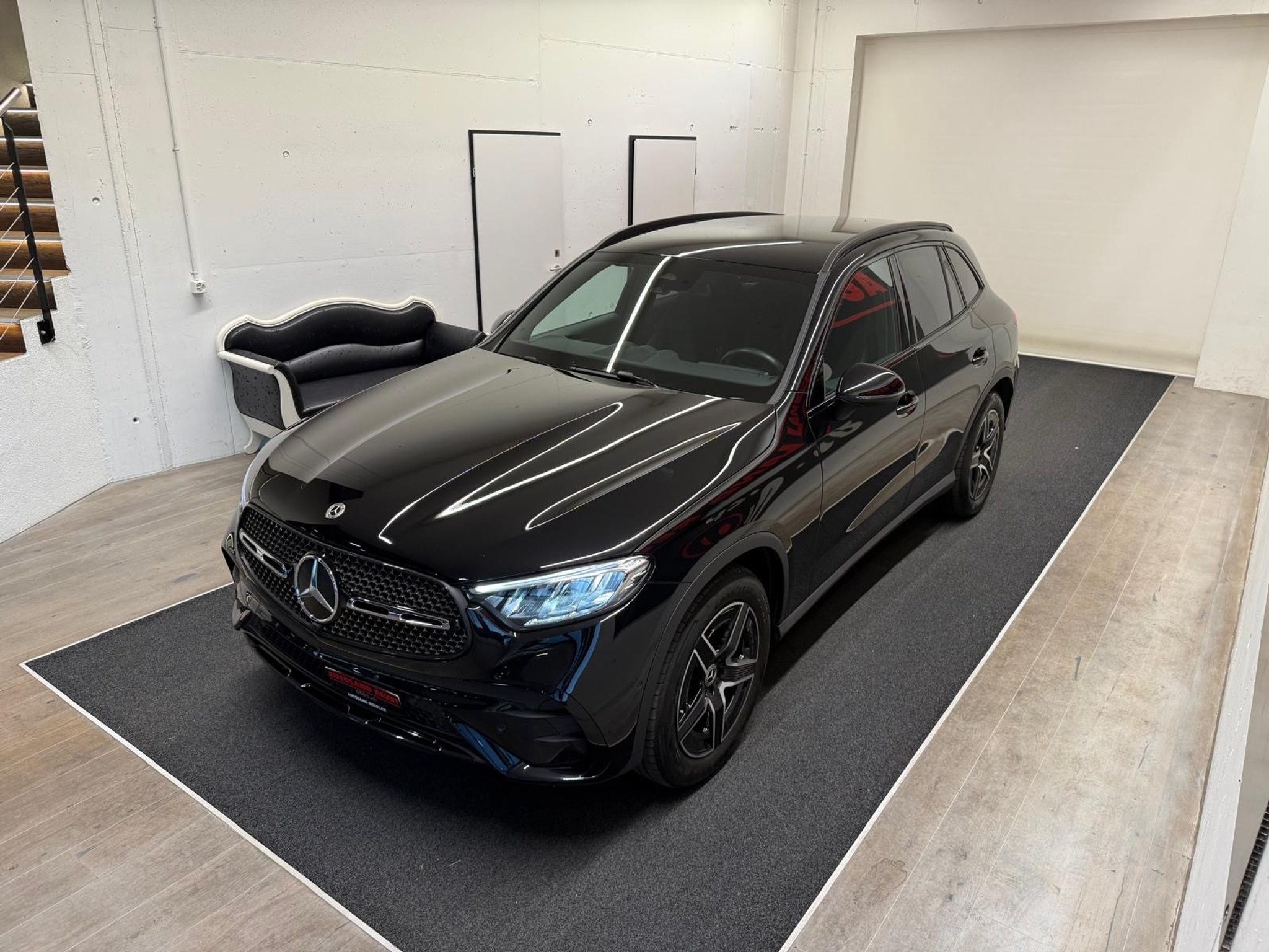 listing desktop thumbnail image 6