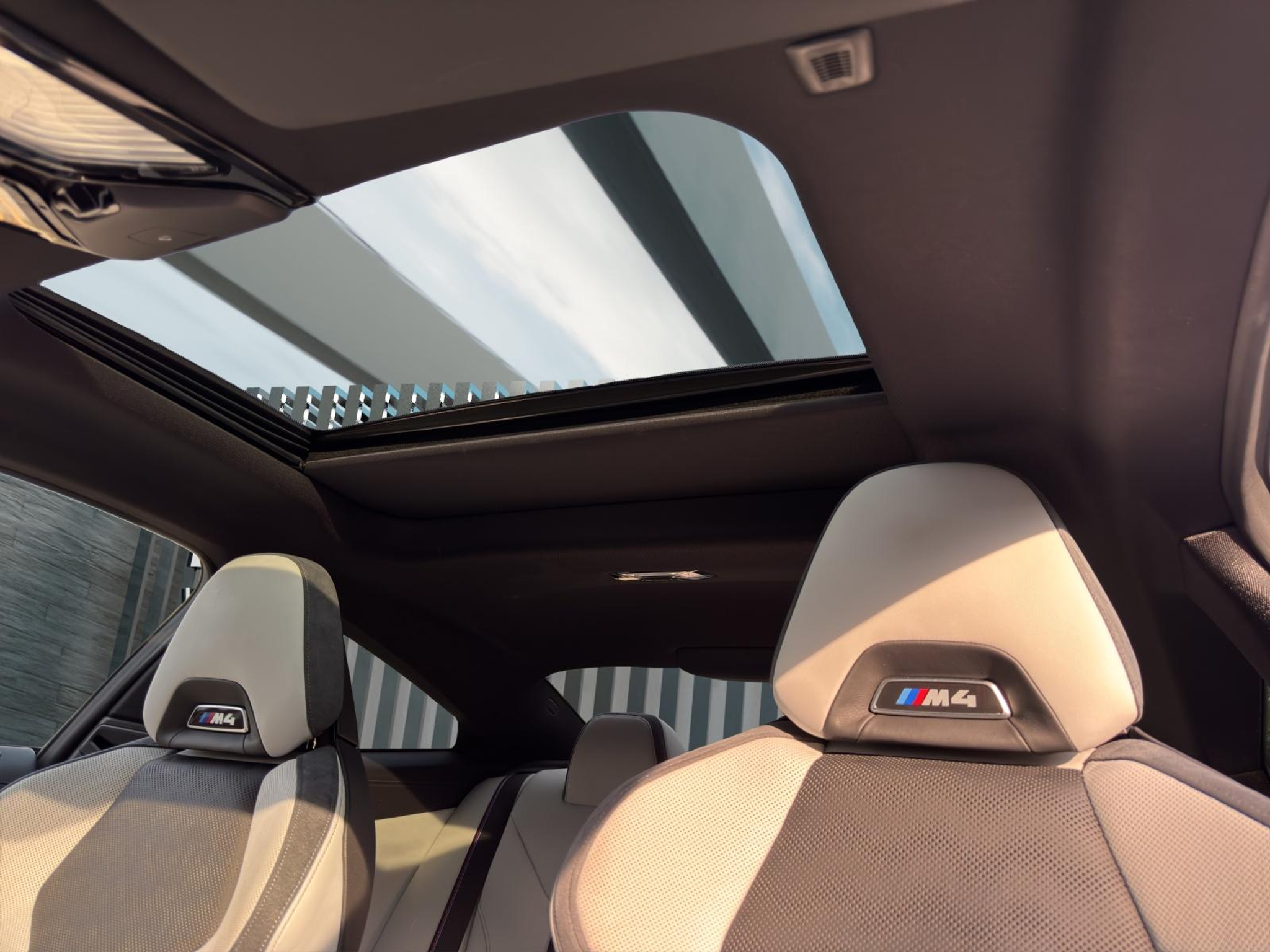 listing desktop thumbnail image 15