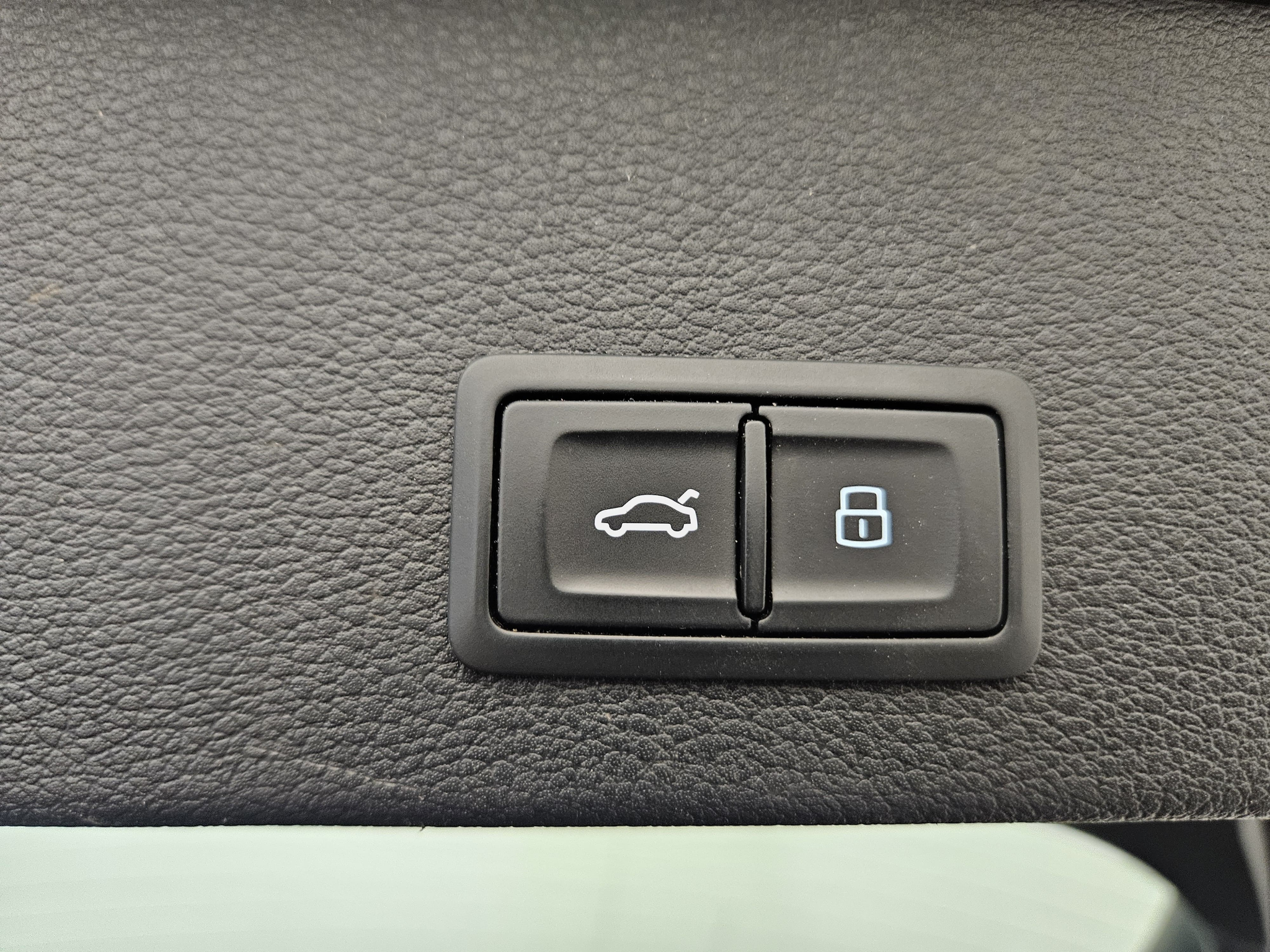 listing desktop thumbnail image 15