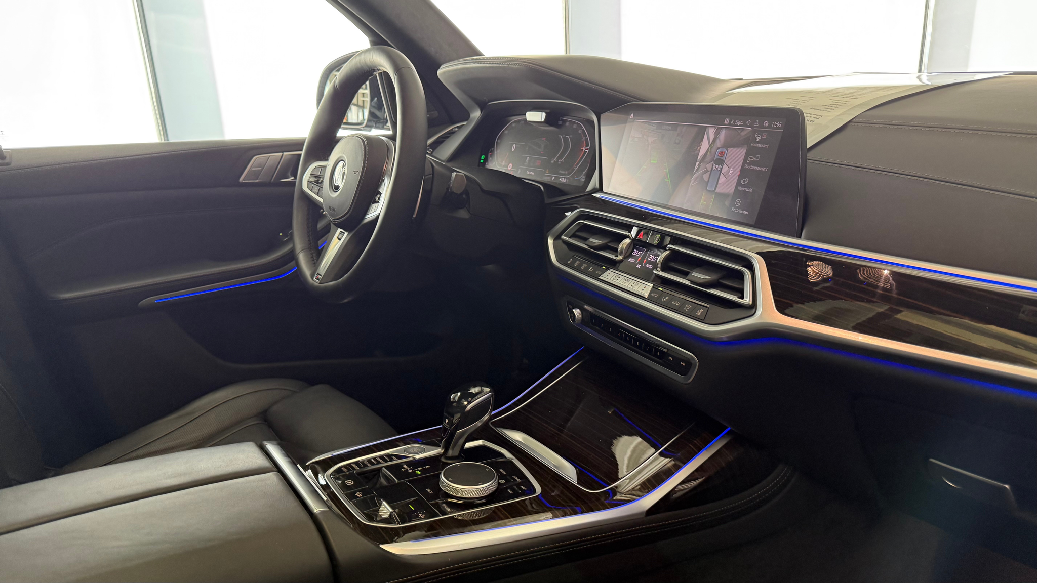 listing desktop thumbnail image 22