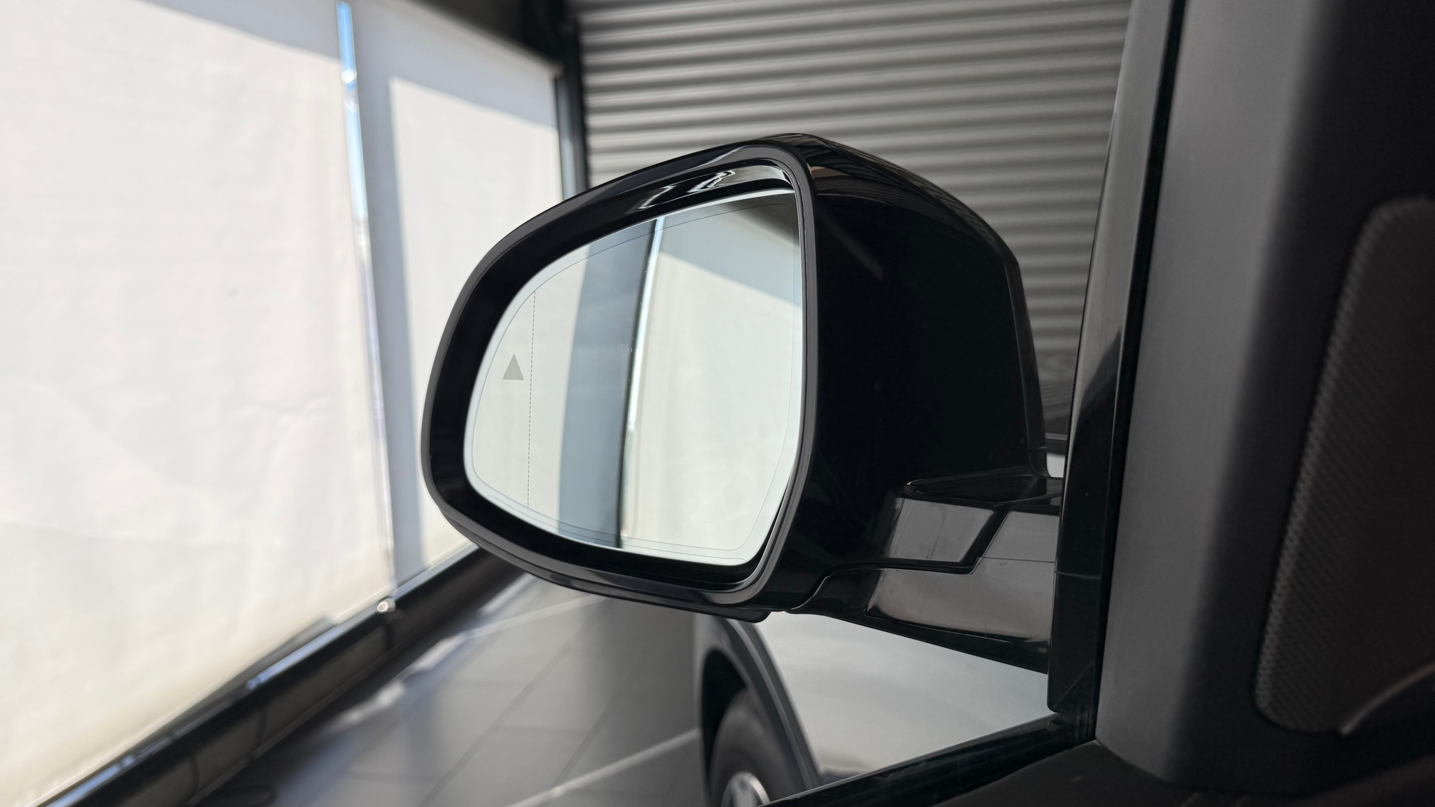 listing desktop thumbnail image 14