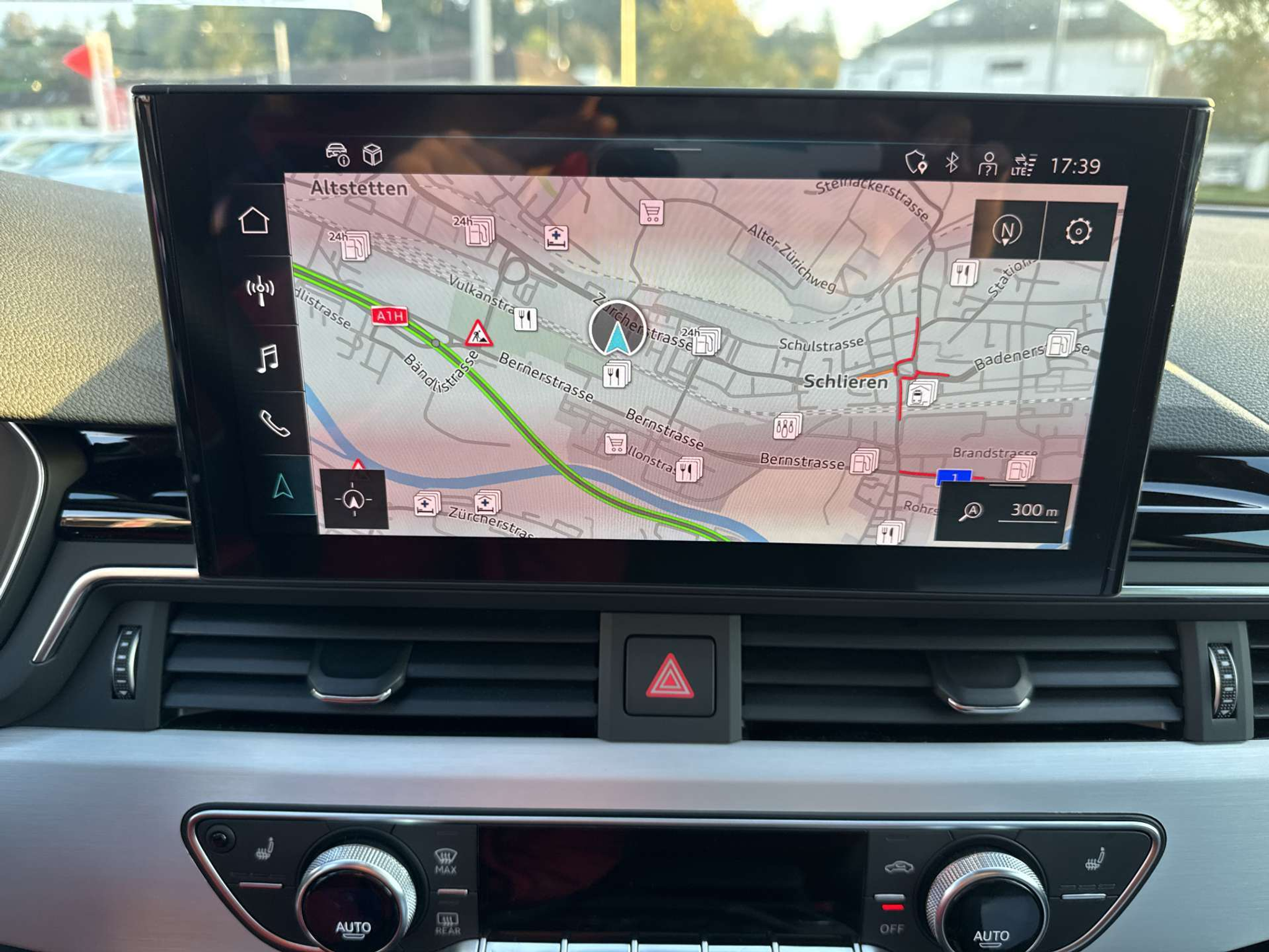 listing desktop thumbnail image 1