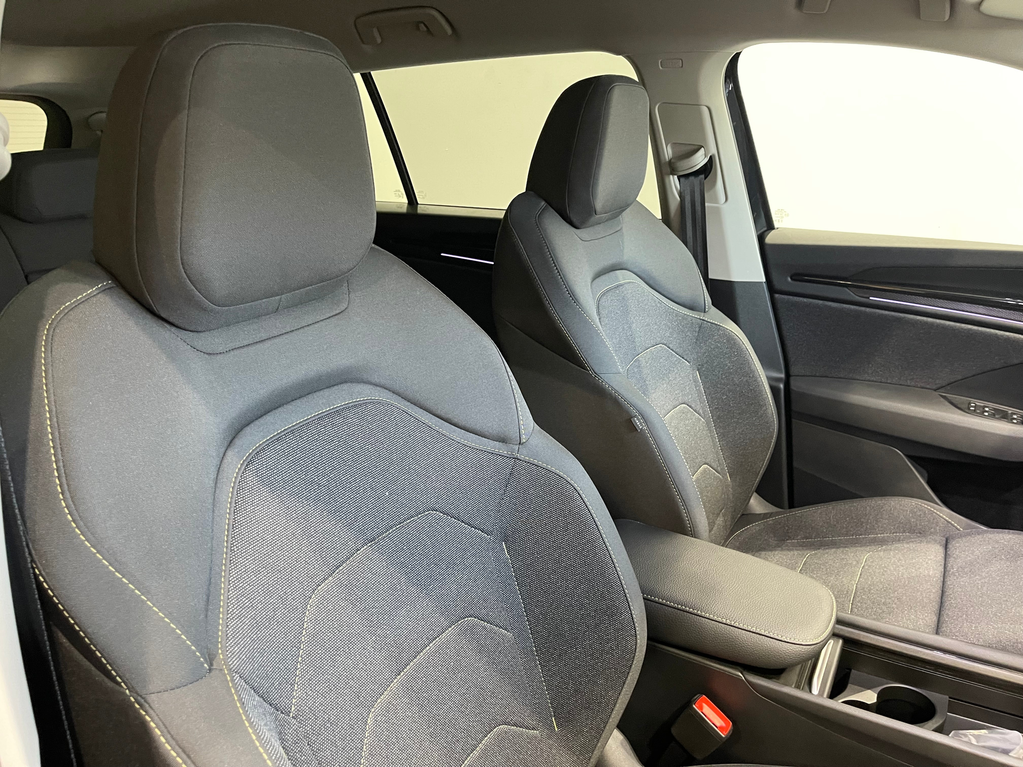 listing desktop thumbnail image 15